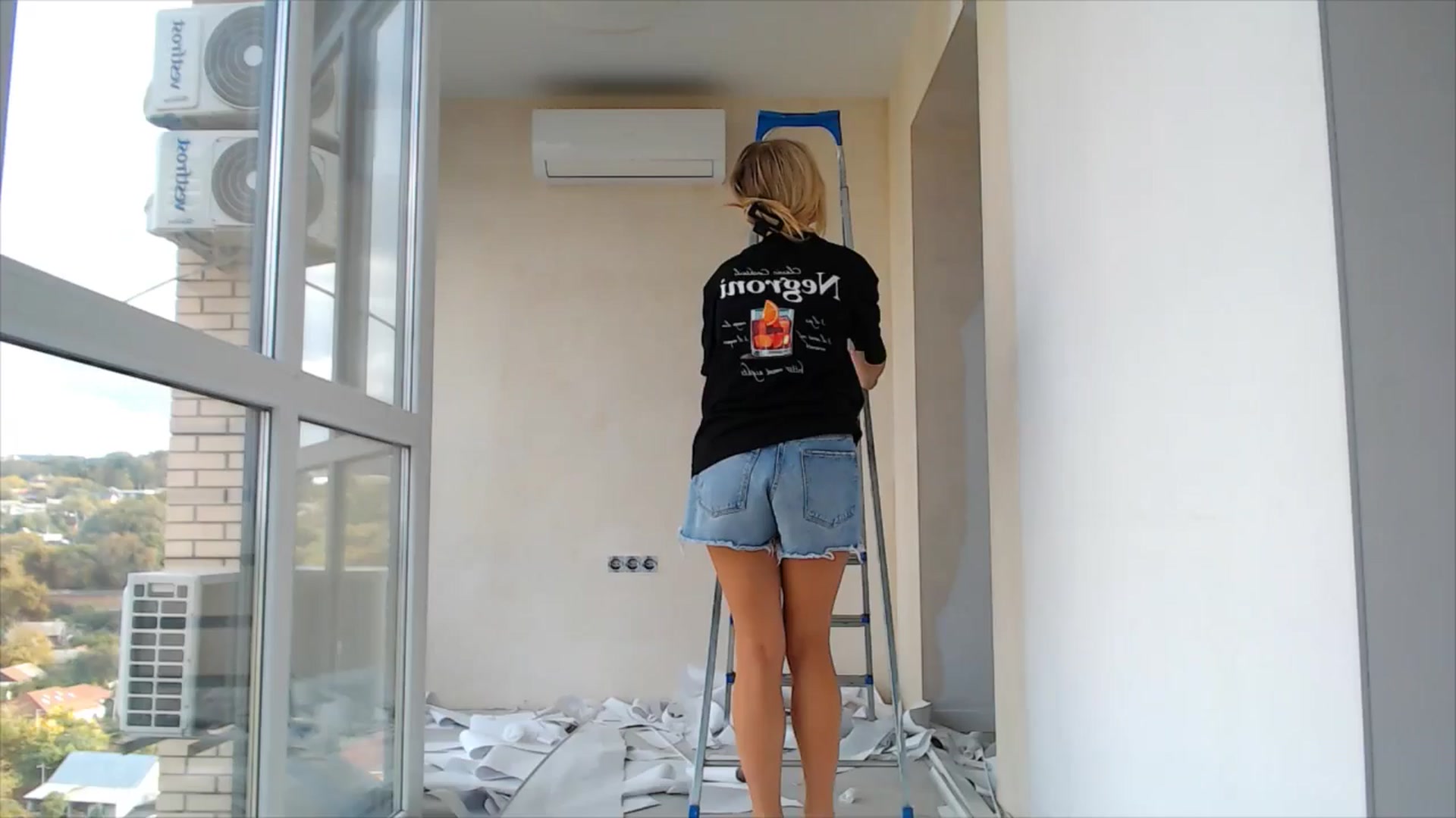 Gallery image thumbnail from fiancee's myfreecams stream on, 10/15/2025, 13:29 image 1 of 20