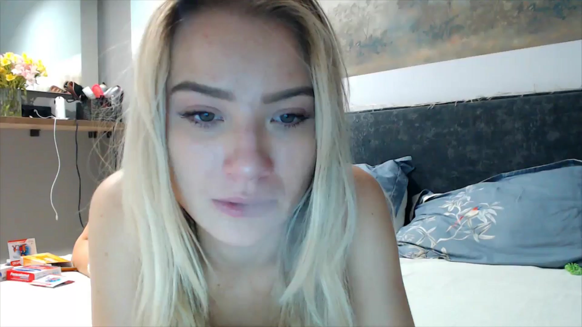 Gallery image thumbnail from fiancee's myfreecams stream on, 10/22/2025, 01:57 image 14 of 20