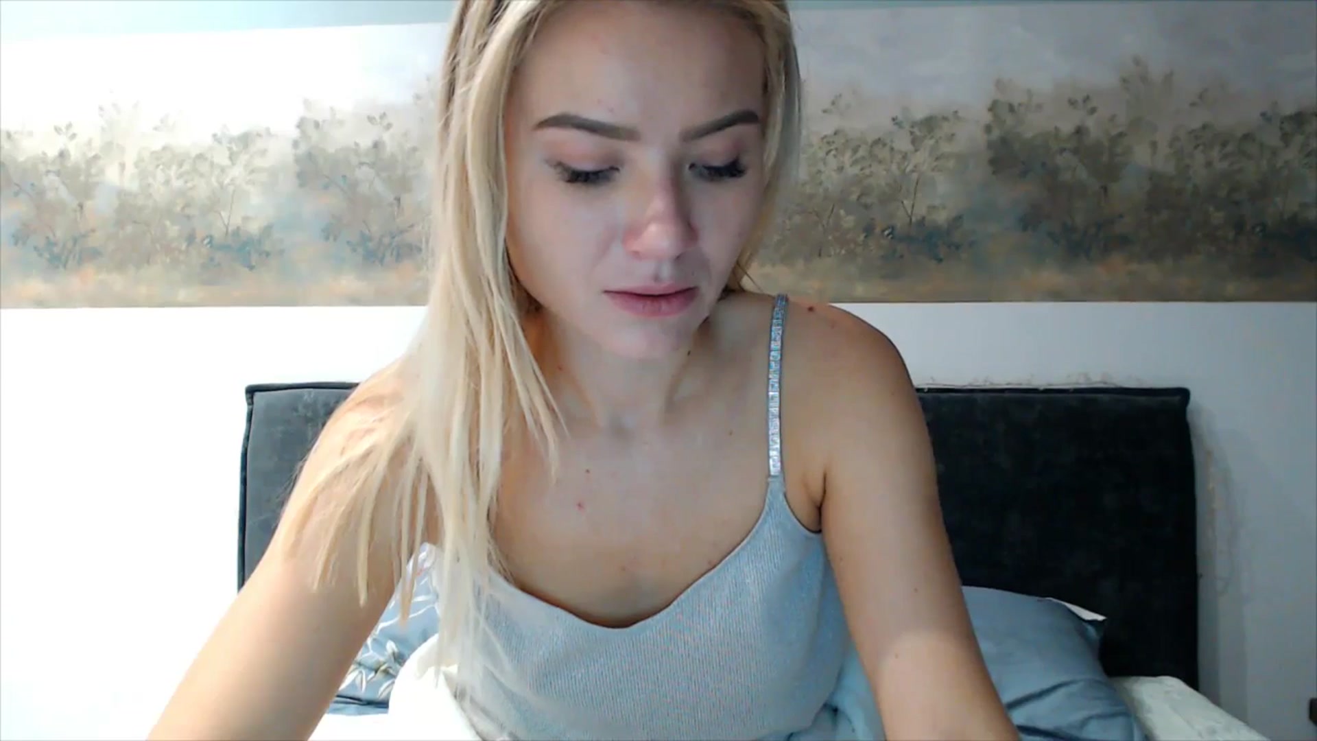 Gallery image thumbnail from fiancee's myfreecams stream on, 10/22/2025, 04:30 image 3 of 20