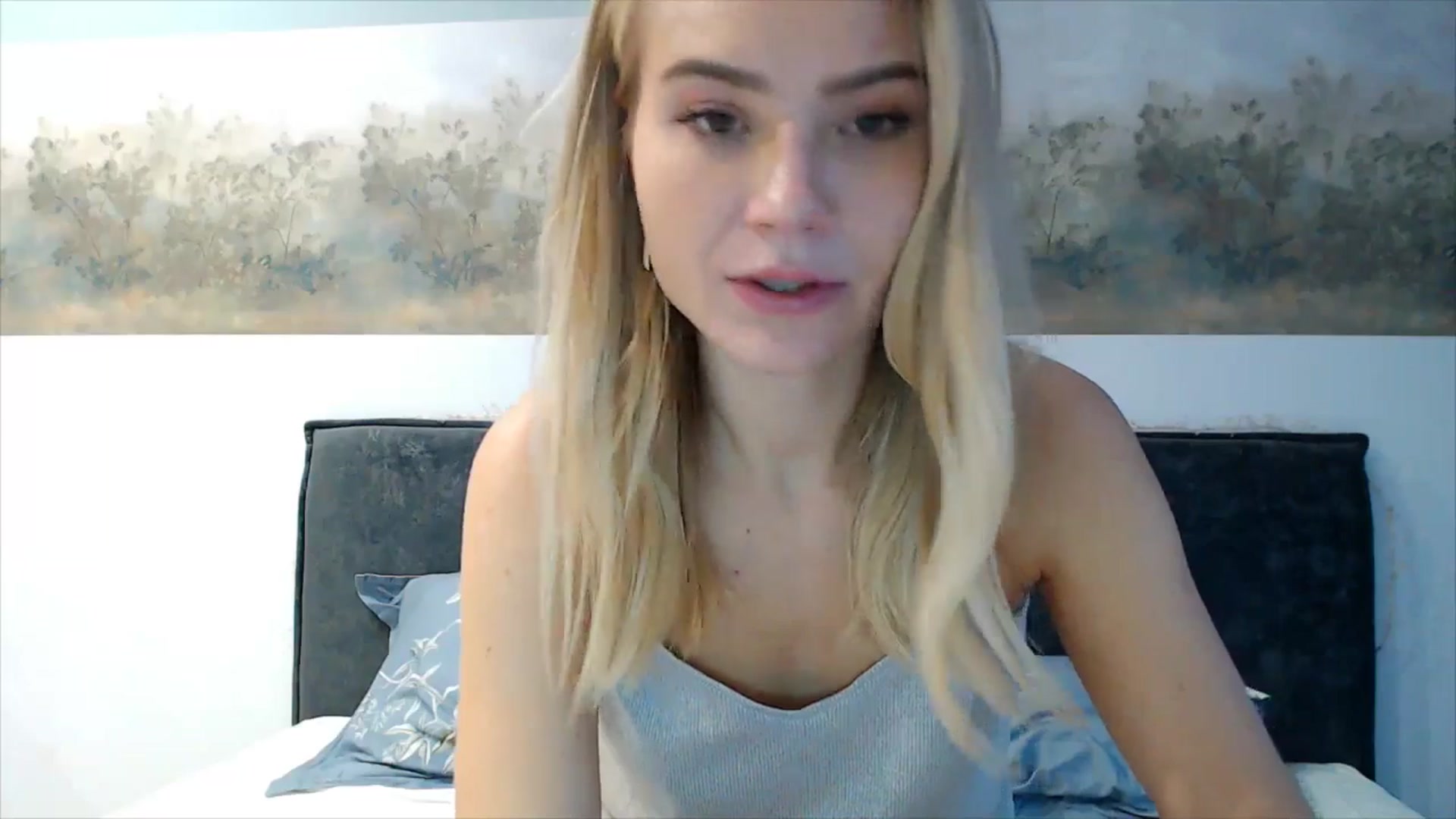 Gallery image thumbnail from fiancee's myfreecams stream on, 10/22/2025, 04:30 image 16 of 20