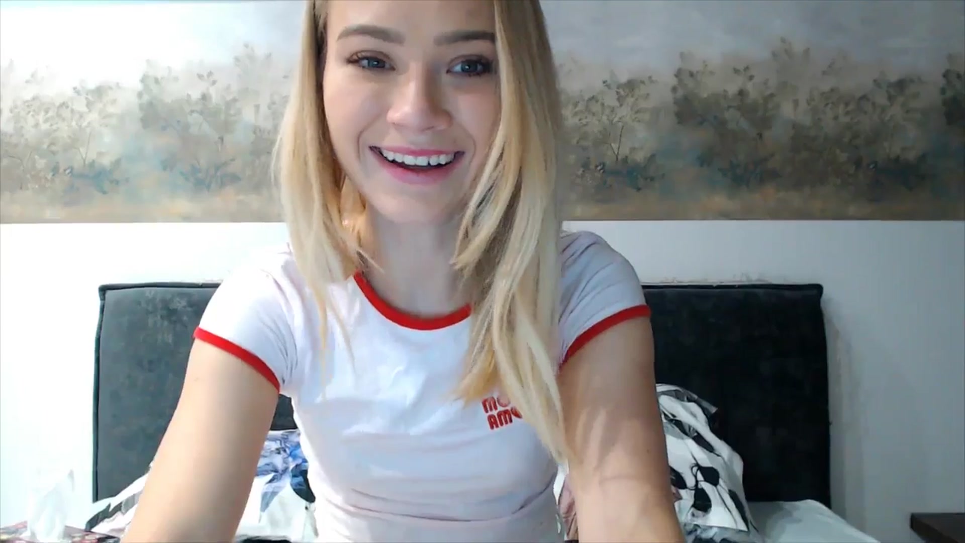 Gallery image thumbnail from fiancee's myfreecams stream on, 10/27/2025, 24:33 image 15 of 20