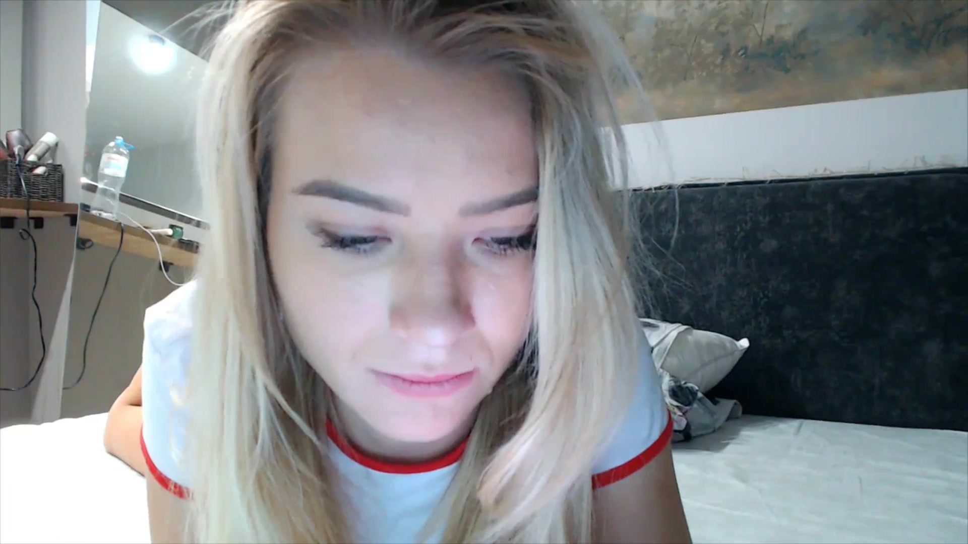Gallery image thumbnail from fiancee's myfreecams stream on, 10/27/2025, 02:01 image 20 of 20