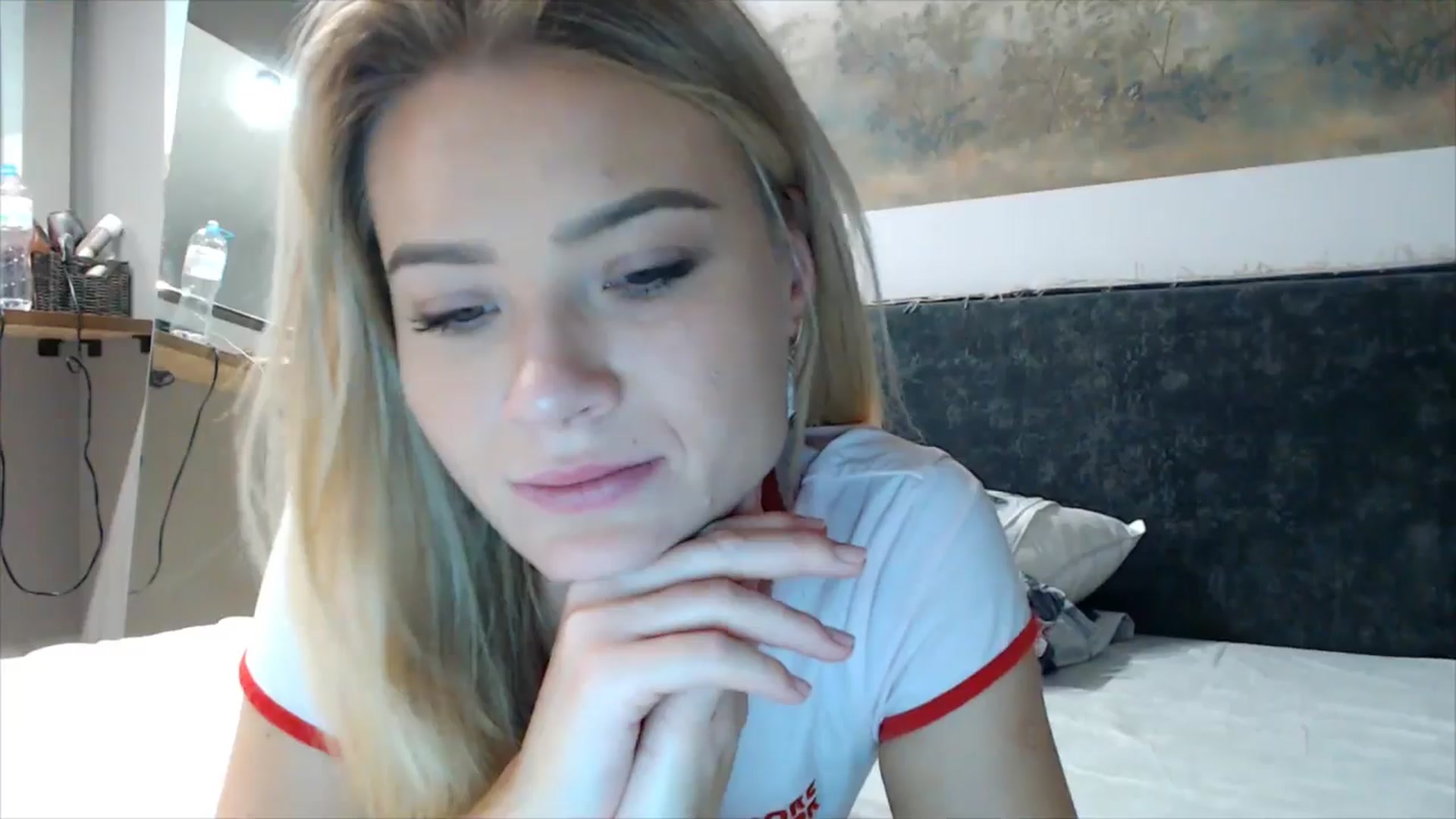 Gallery image thumbnail from fiancee's myfreecams stream on, 10/27/2025, 02:33 image 2 of 20
