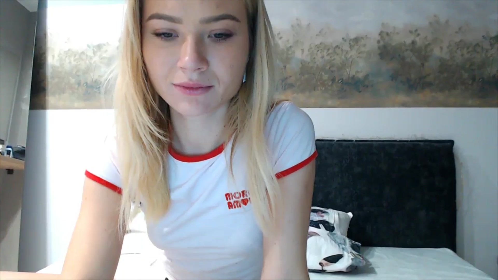 Gallery image thumbnail from fiancee's myfreecams stream on, 10/27/2025, 02:33 image 17 of 20