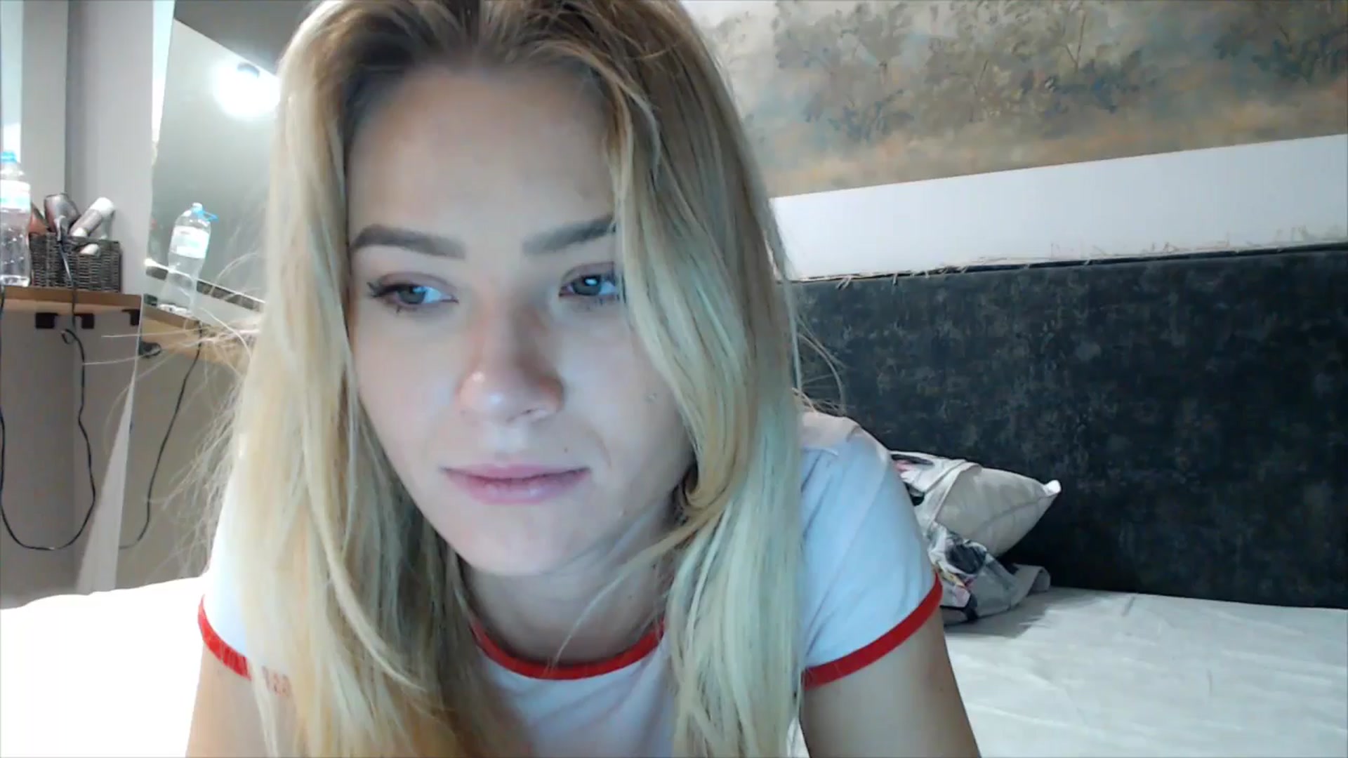 Gallery image thumbnail from fiancee's myfreecams stream on, 10/27/2025, 02:33 image 5 of 20