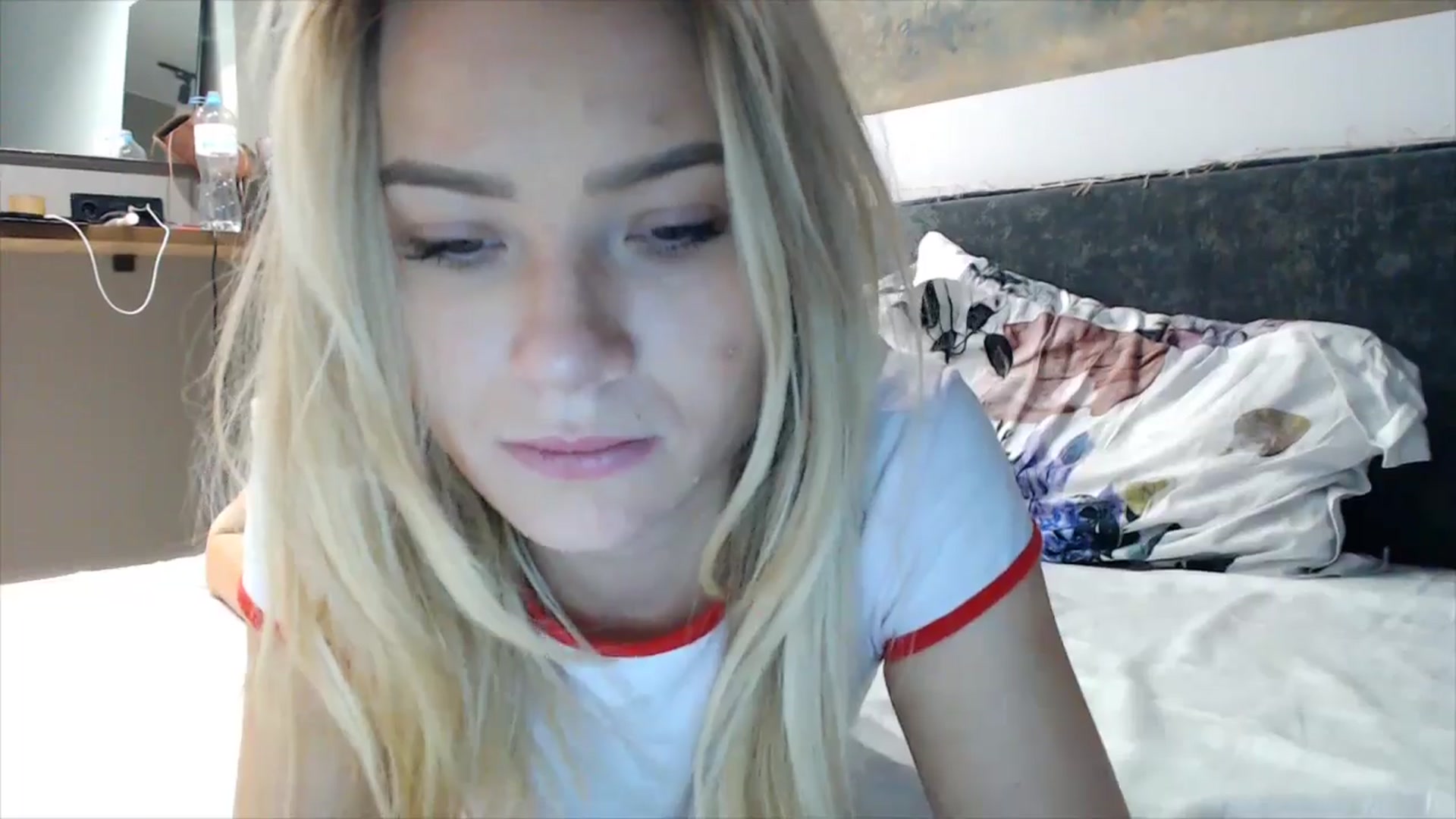 Gallery image thumbnail from fiancee's myfreecams stream on, 10/27/2025, 04:42 image 20 of 20