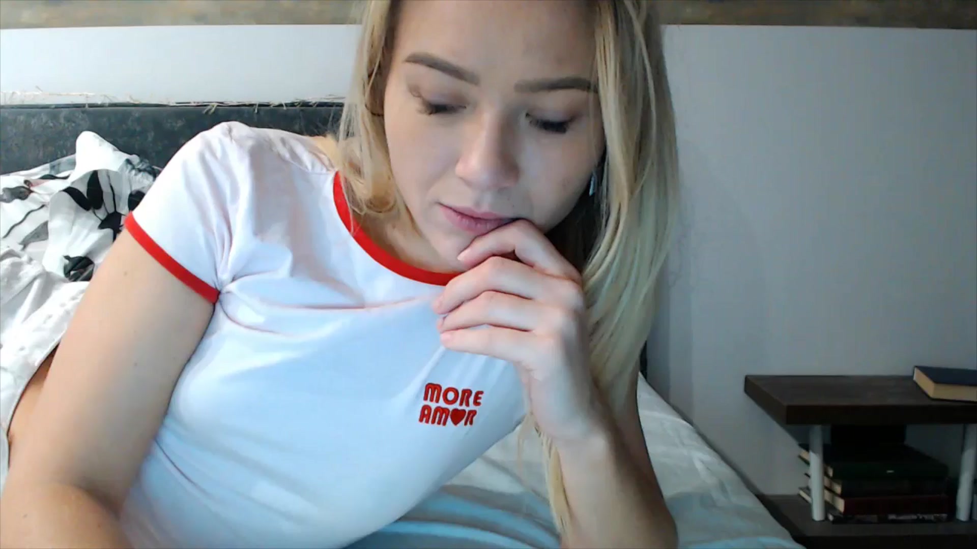 Gallery image thumbnail from fiancee's myfreecams stream on, 10/27/2025, 04:42 image 1 of 20