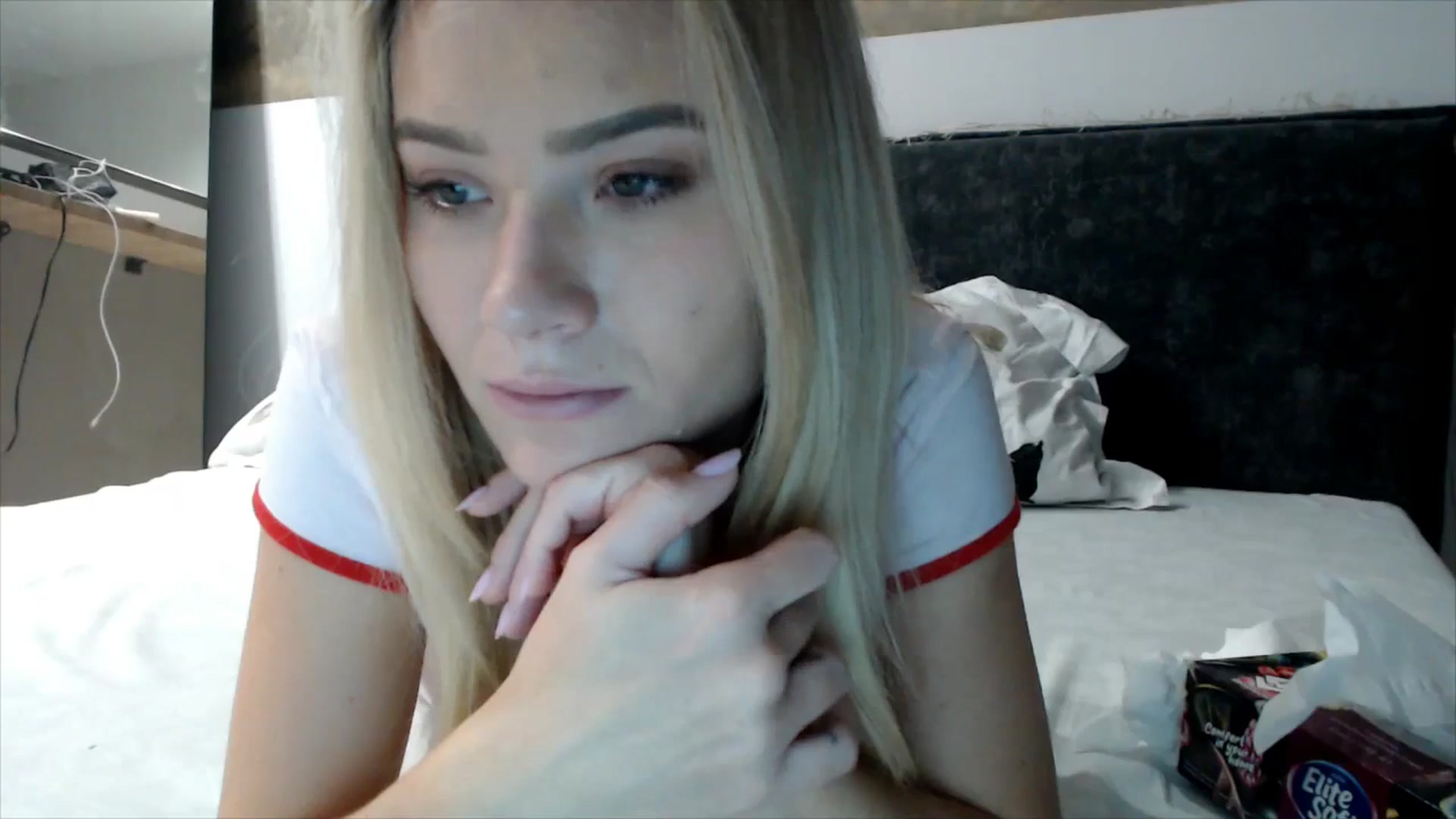 Gallery image thumbnail from fiancee's myfreecams stream on, 10/28/2025, 02:37 image 18 of 20