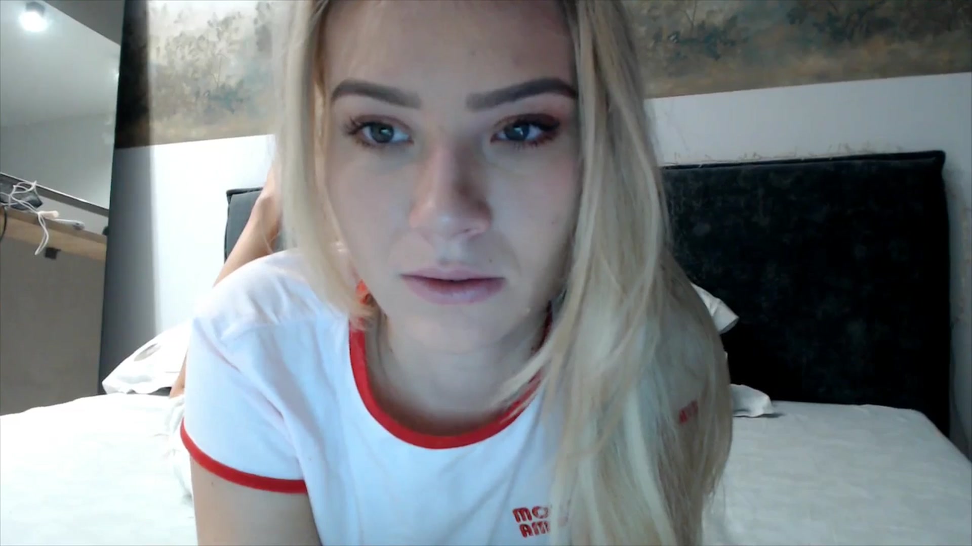 Gallery image thumbnail from fiancee's myfreecams stream on, 10/28/2025, 02:37 image 12 of 20