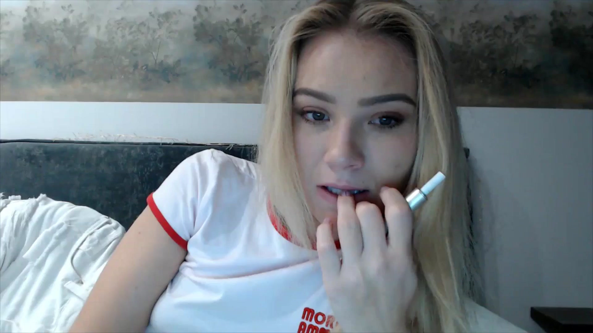 Gallery image thumbnail from fiancee's myfreecams stream on, 10/28/2025, 02:37 image 7 of 20