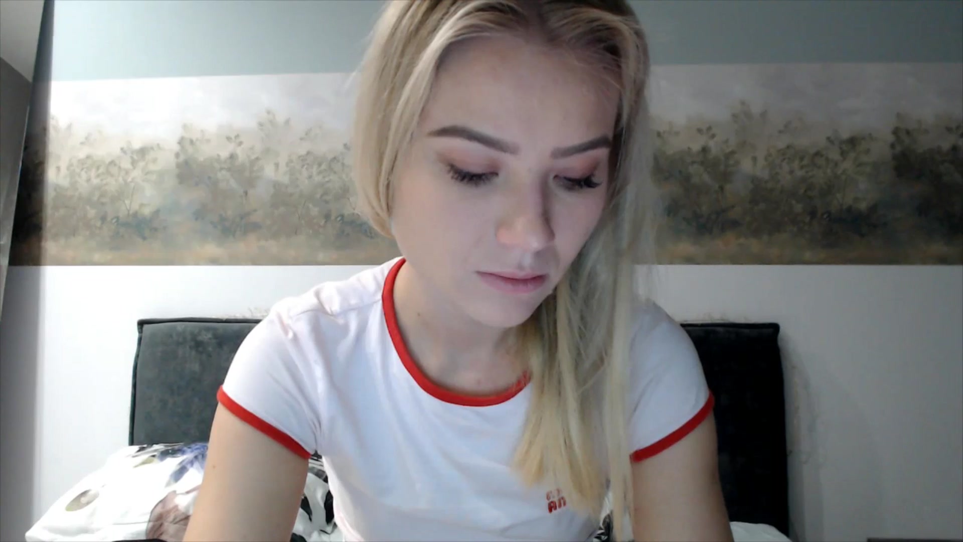 Gallery image thumbnail from fiancee's myfreecams stream on, 10/28/2025, 02:37 image 4 of 20