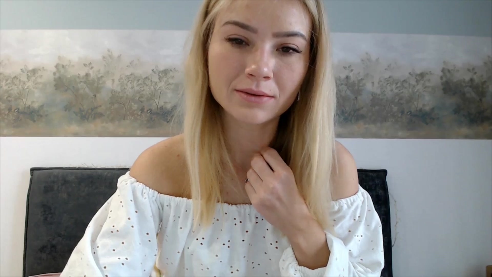 Gallery image thumbnail from fiancee's myfreecams stream on, 11/01/2025, 07:08 image 17 of 20