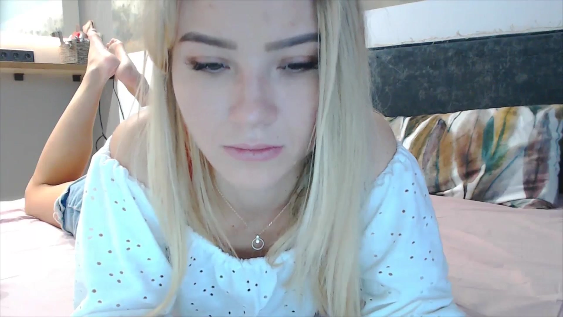 Gallery image thumbnail from fiancee's myfreecams stream on, 11/03/2025, 05:46 image 8 of 20