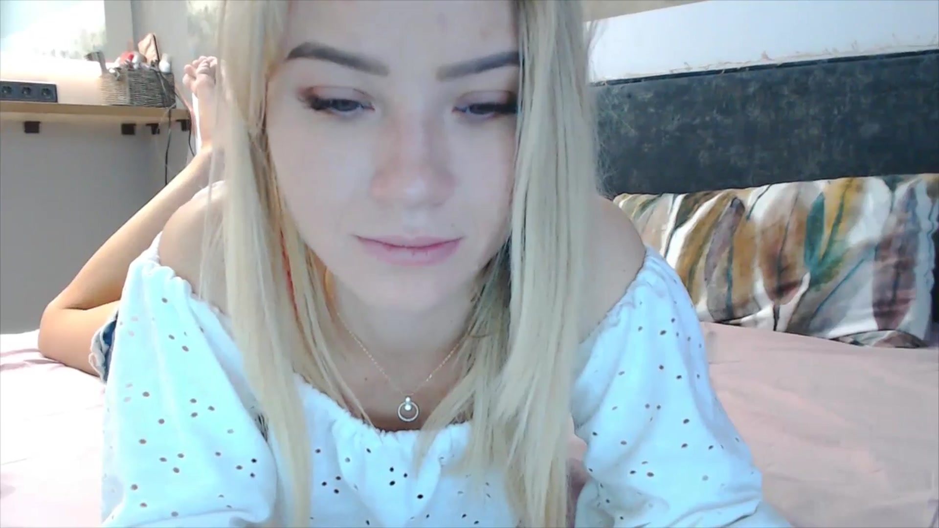 Gallery image thumbnail from fiancee's myfreecams stream on, 11/03/2025, 05:46 image 13 of 20