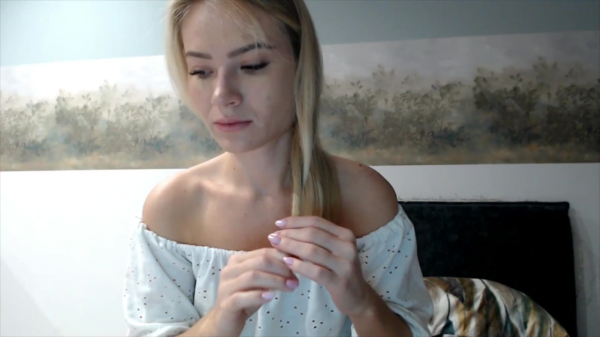 Gallery image thumbnail from fiancee's myfreecams stream on, 11/05/2025, 03:49 image 5 of 20