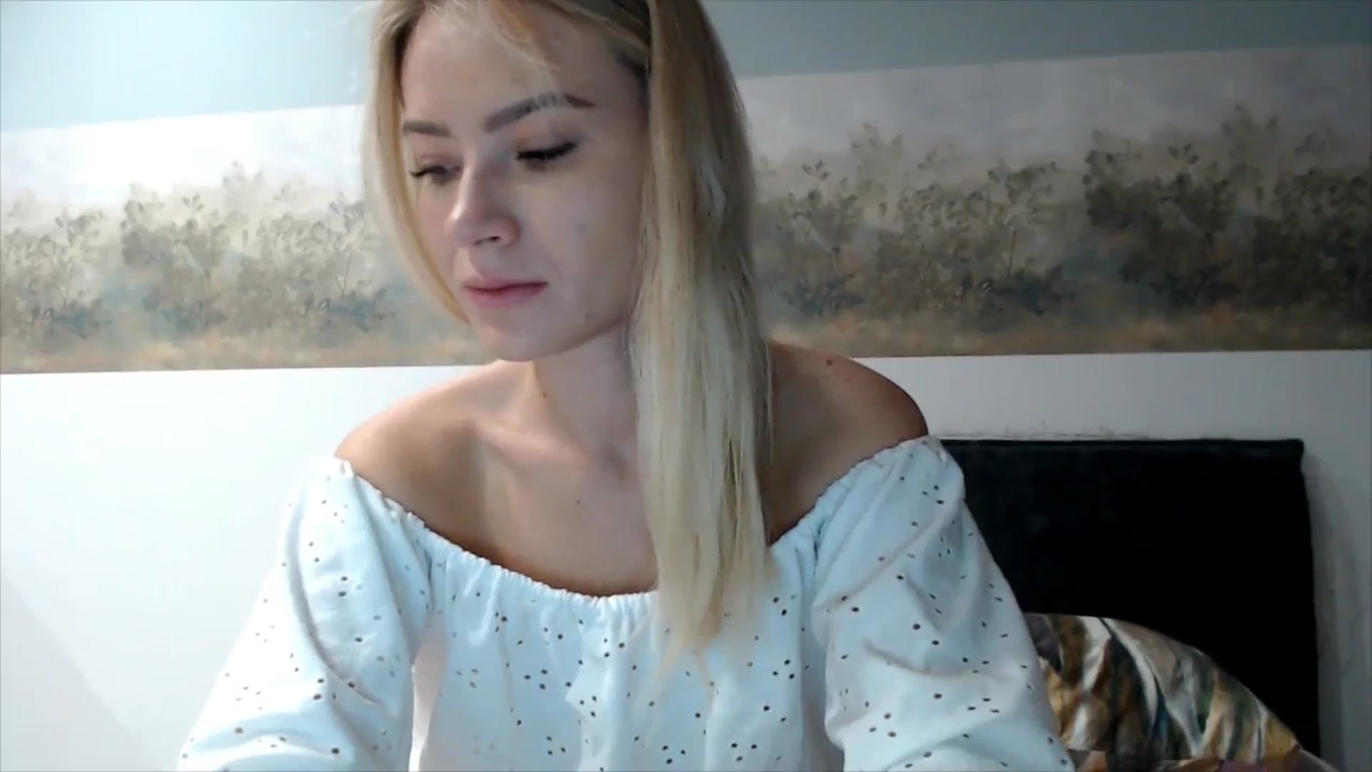 Gallery image thumbnail from fiancee's myfreecams stream on, 11/05/2025, 03:49 image 14 of 20