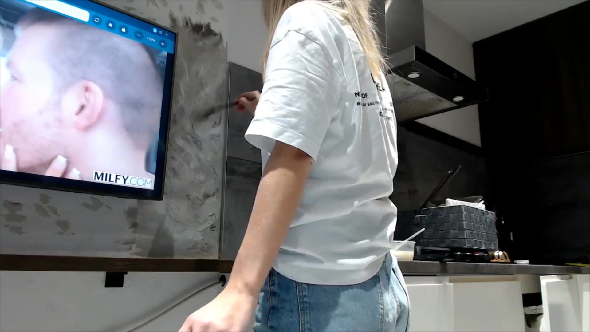Gallery image thumbnail from fiancee's myfreecams stream on, 11/05/2025, 15:36 image 7 of 20
