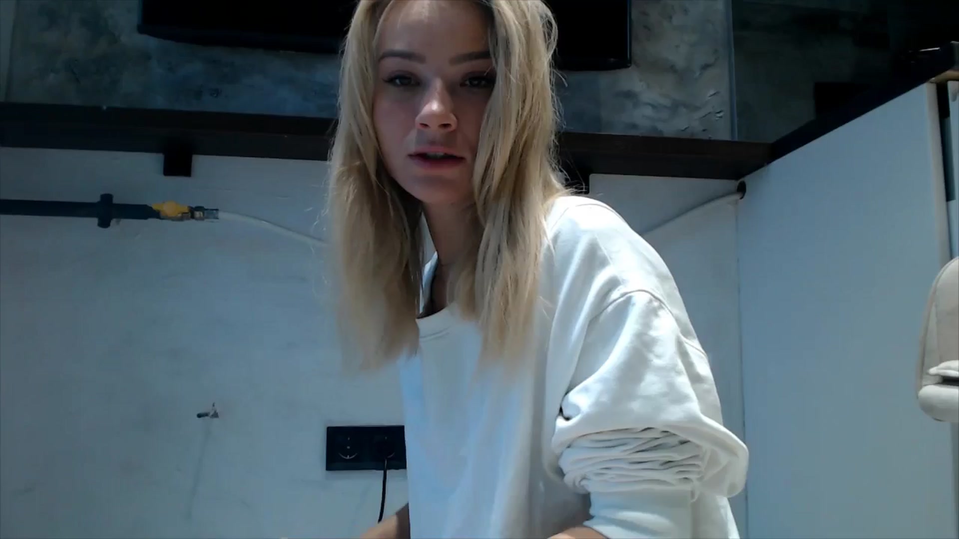 Gallery image thumbnail from fiancee's myfreecams stream on, 11/07/2025, 07:26 image 1 of 20