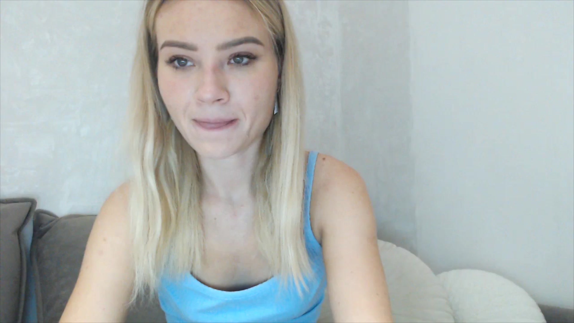 Gallery image thumbnail from fiancee's myfreecams stream on, 11/09/2025, 02:13 image 12 of 20
