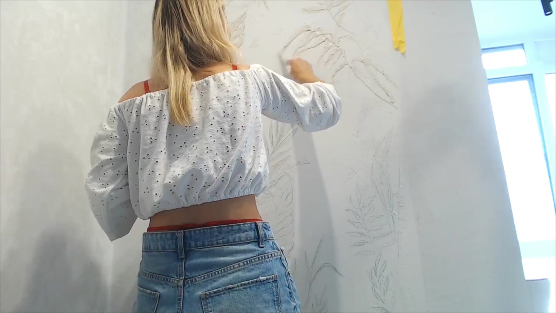 Gallery image thumbnail from fiancee's myfreecams stream on, 11/10/2025, 08:30 image 16 of 20