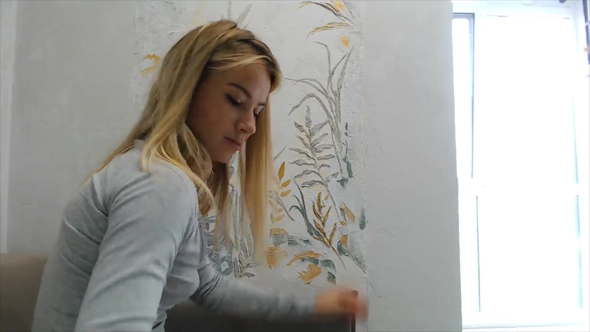 Gallery image thumbnail from fiancee's myfreecams stream on, 11/12/2025, 11:07 image 15 of 20