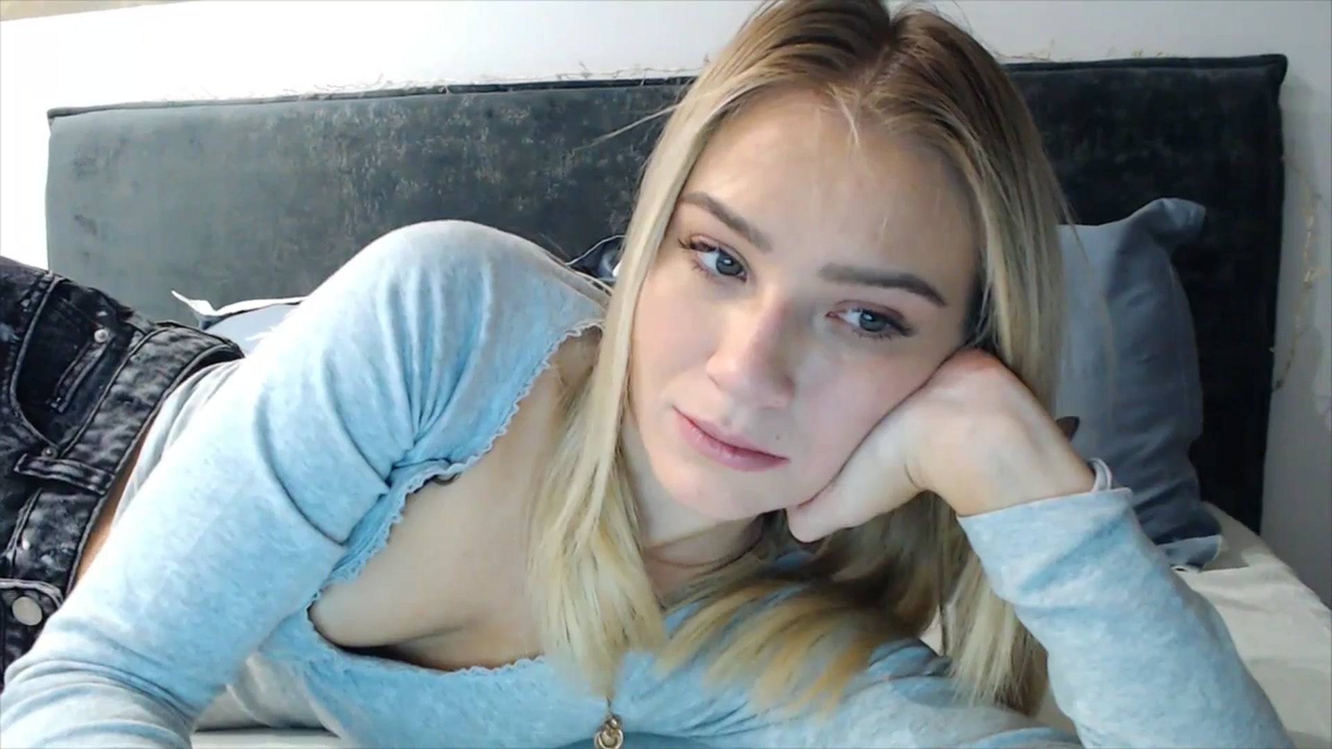 Gallery image thumbnail from fiancee's myfreecams stream on, 11/14/2025, 03:51 image 8 of 20
