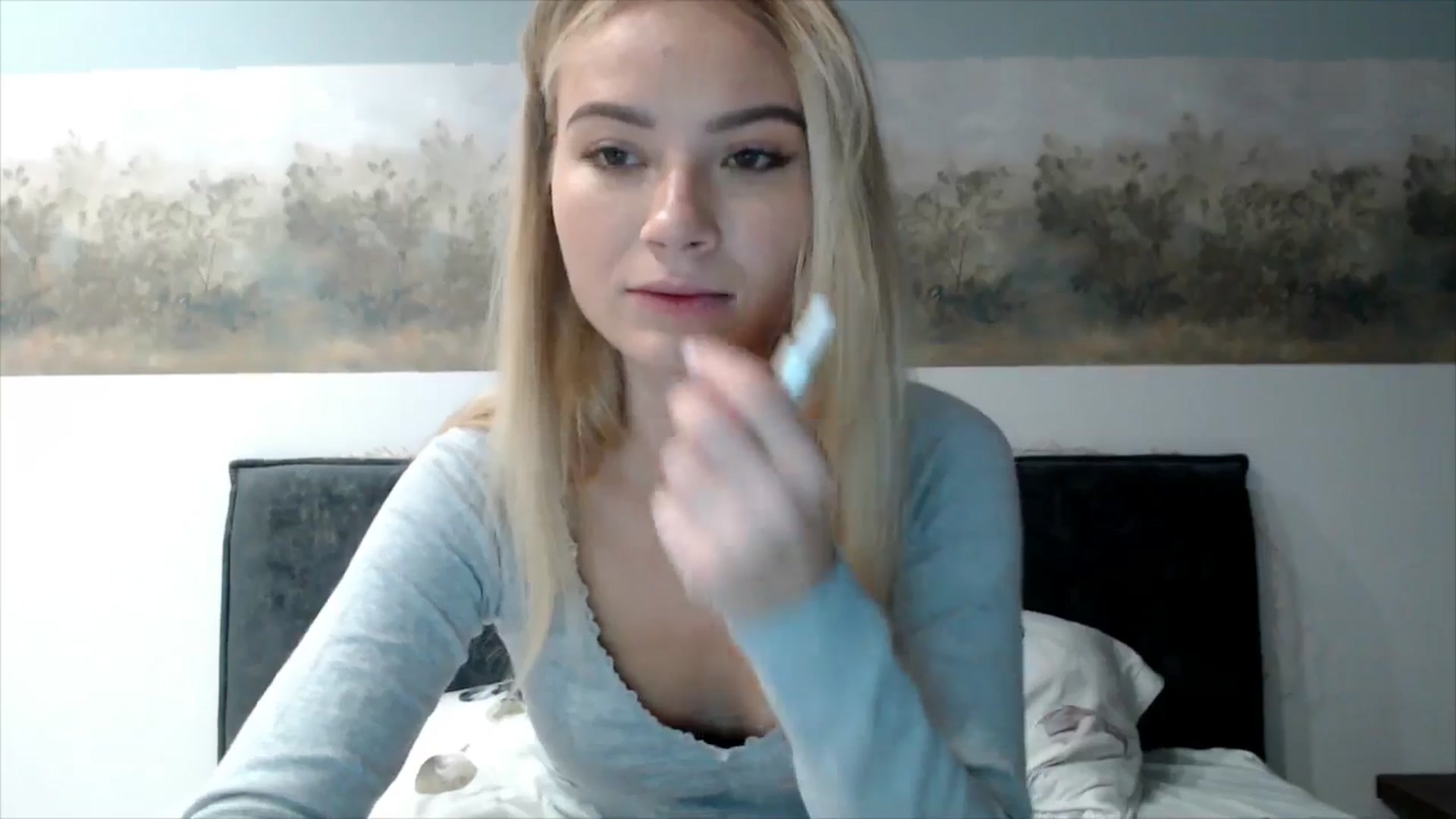 Gallery image thumbnail from fiancee's myfreecams stream on, 11/21/2025, 02:23 image 7 of 20