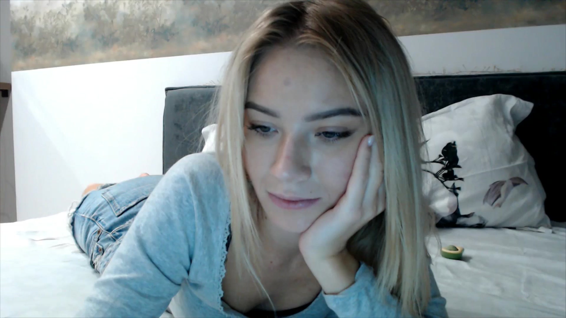 Gallery image thumbnail from fiancee's myfreecams stream on, 11/21/2025, 04:12 image 12 of 20