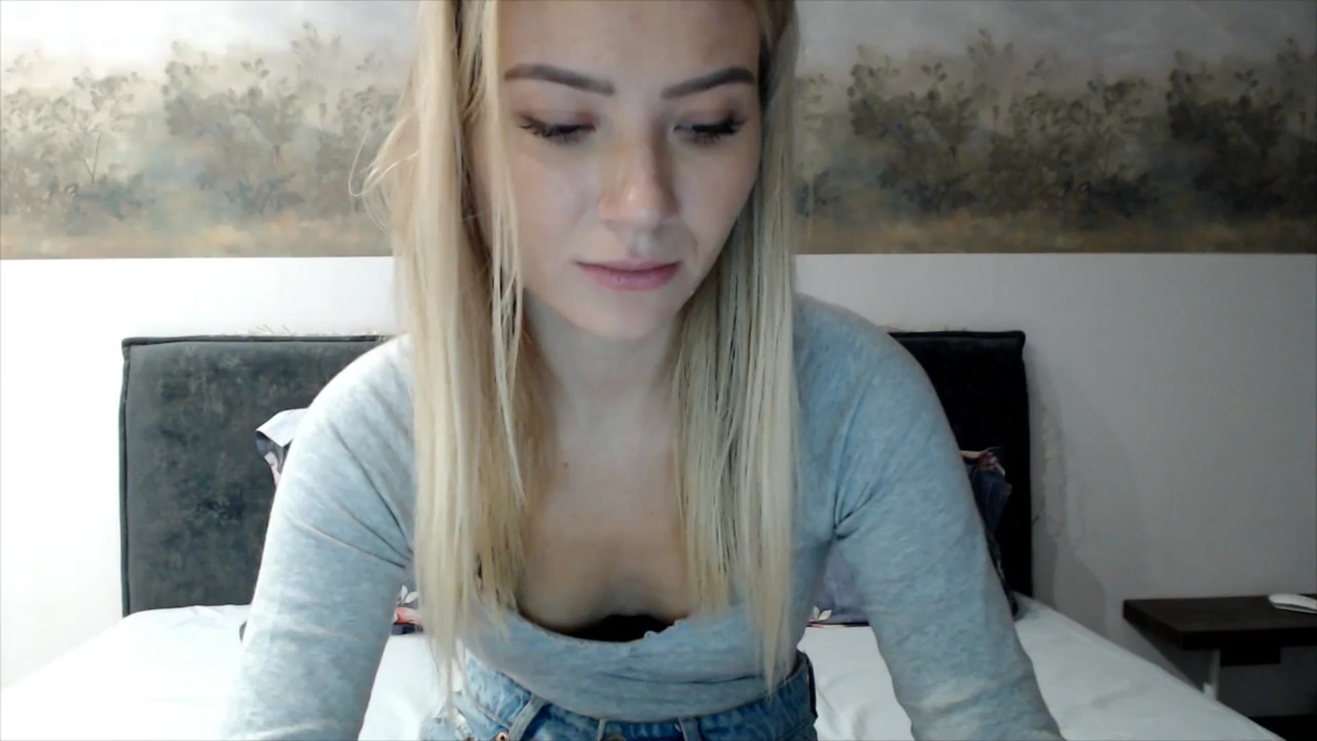 Gallery image thumbnail from fiancee's myfreecams stream on, 11/24/2025, 01:46 image 2 of 20