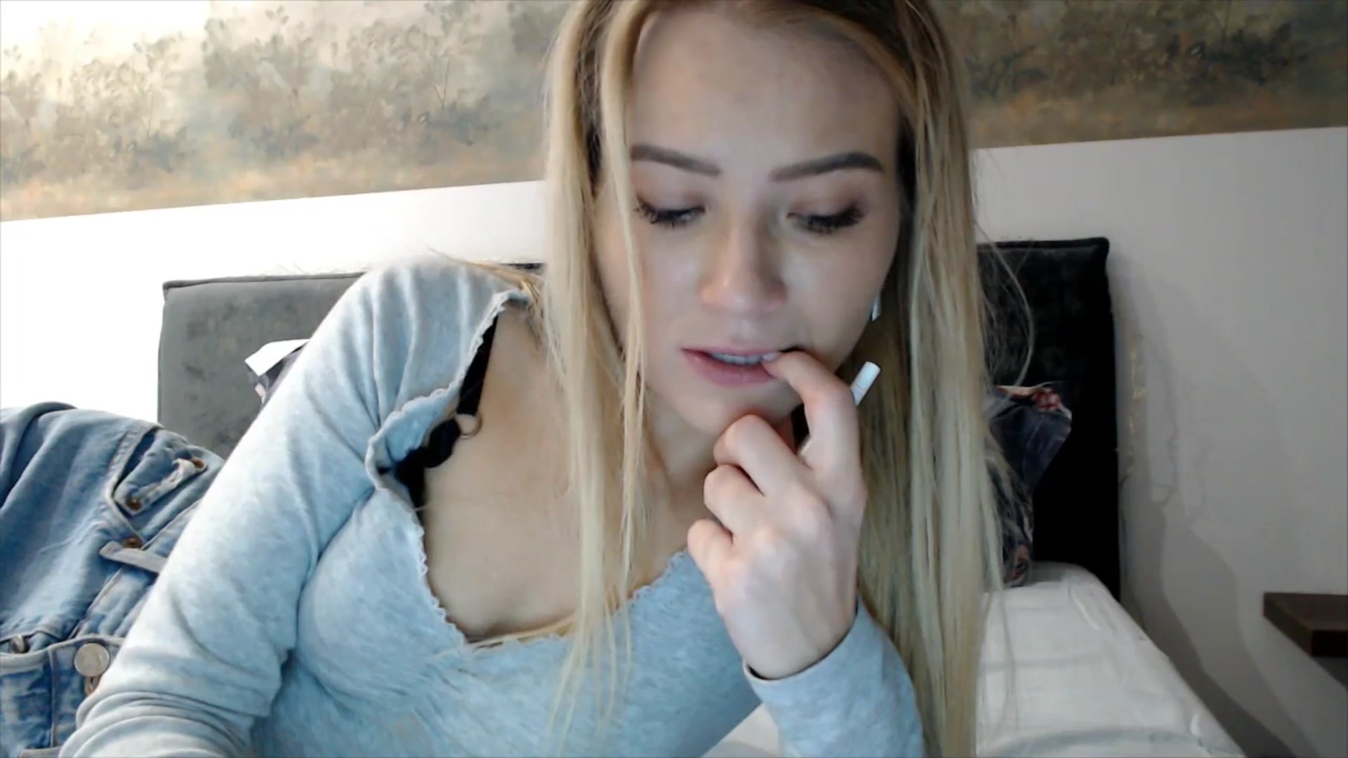 Gallery image thumbnail from fiancee's myfreecams stream on, 11/24/2025, 01:46 image 6 of 20
