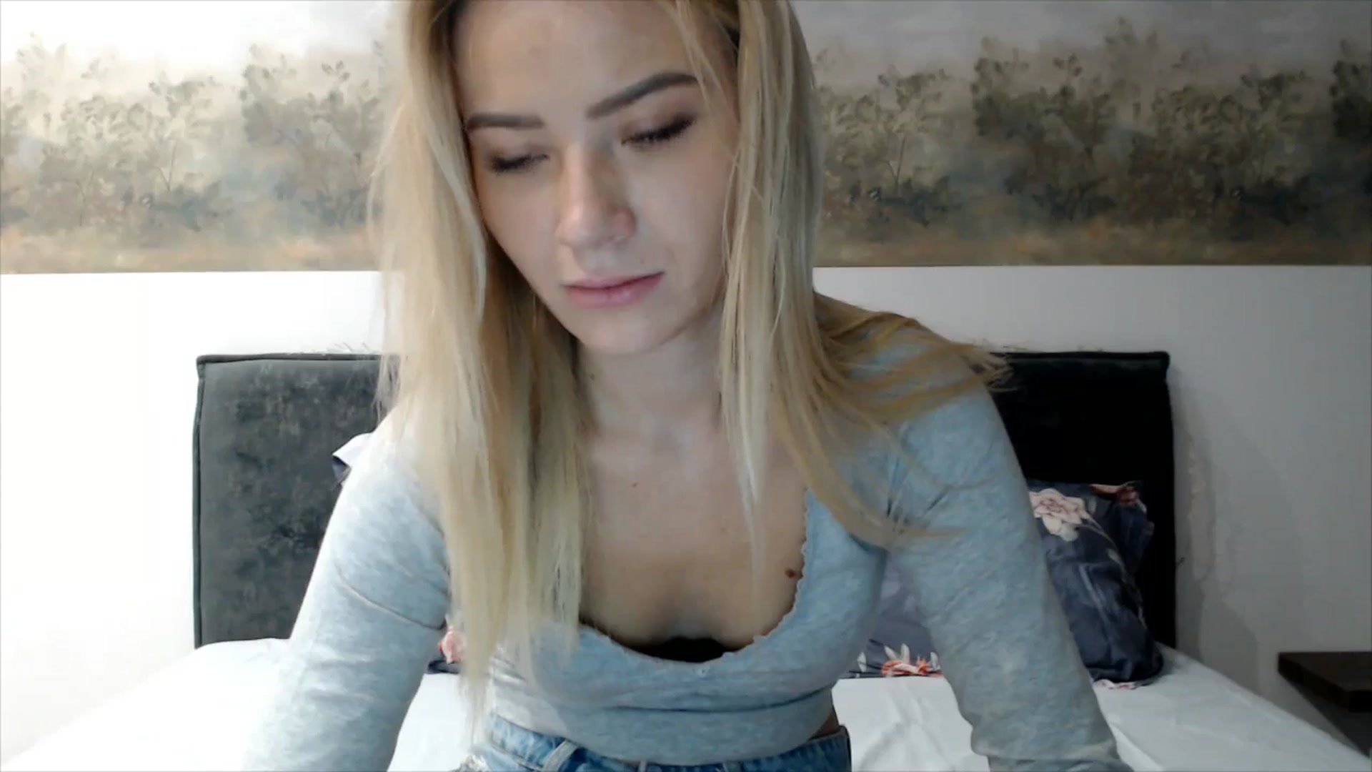 Gallery image thumbnail from fiancee's myfreecams stream on, 11/24/2025, 02:31 image 10 of 20