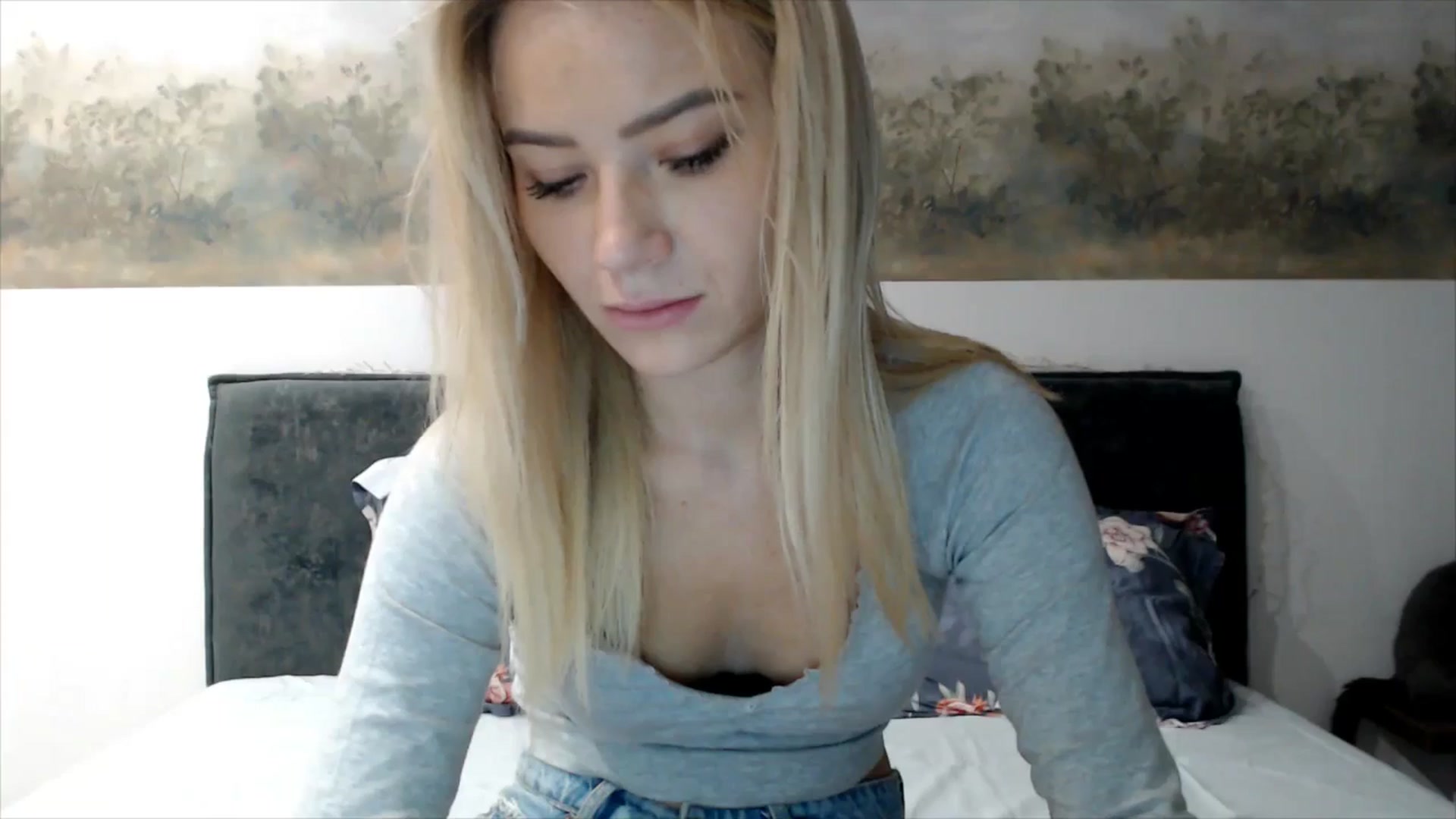 Gallery image thumbnail from fiancee's myfreecams stream on, 11/24/2025, 02:31 image 14 of 20