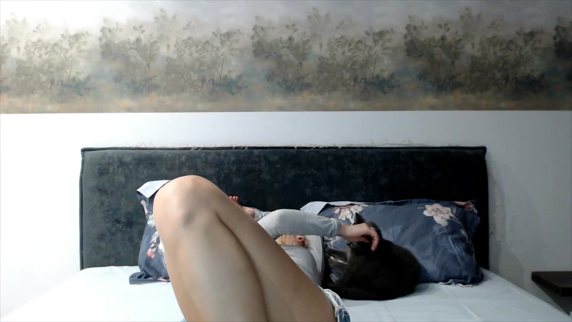 Gallery image thumbnail from fiancee's myfreecams stream on, 11/24/2025, 02:31 image 18 of 20