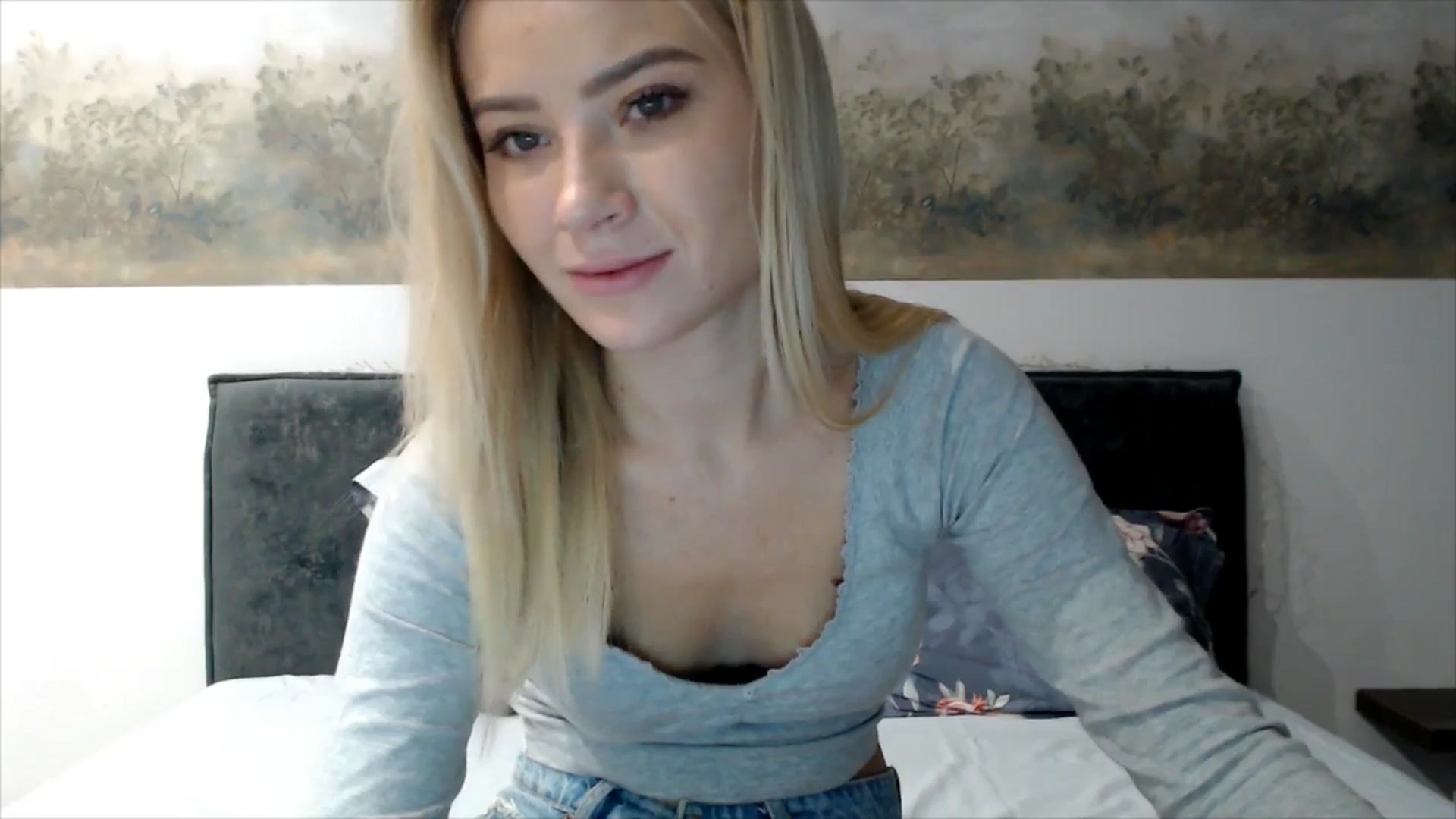Gallery image thumbnail from fiancee's myfreecams stream on, 11/24/2025, 02:31 image 2 of 20