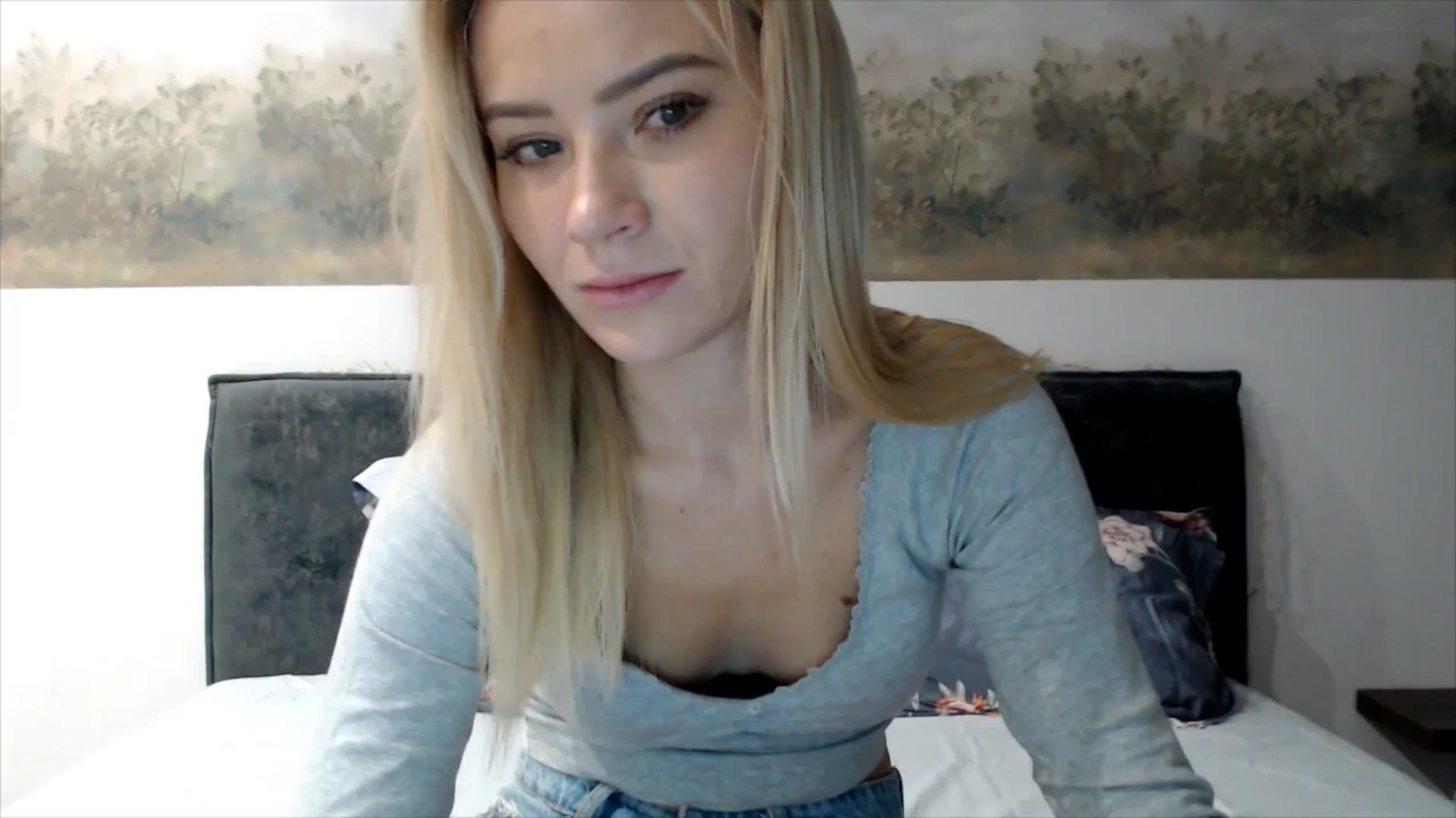 Gallery image thumbnail from fiancee's myfreecams stream on, 11/24/2025, 02:31 image 7 of 20