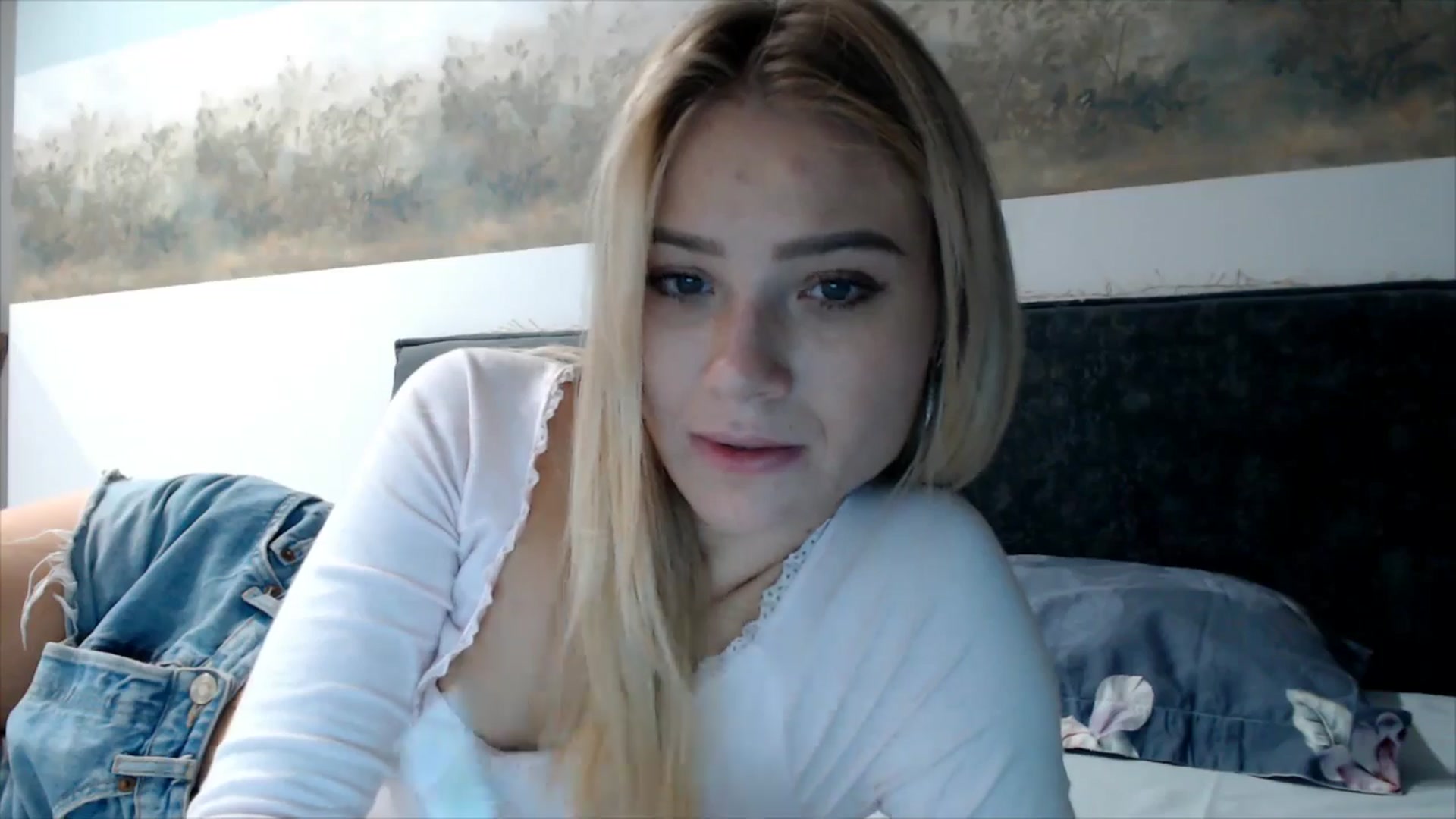 Gallery image thumbnail from fiancee's myfreecams stream on, 11/27/2025, 03:31 image 17 of 20