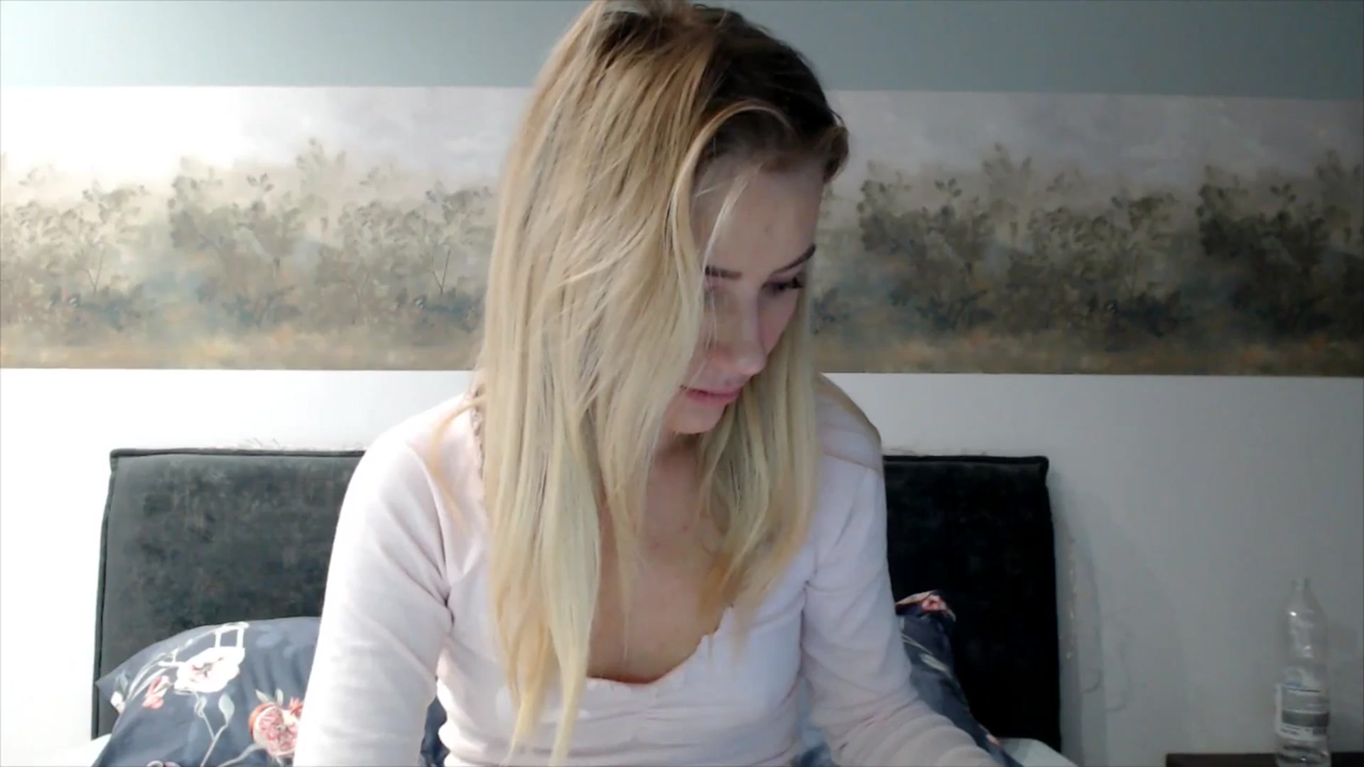 Gallery image thumbnail from fiancee's myfreecams stream on, 12/01/2025, 05:55 image 20 of 20