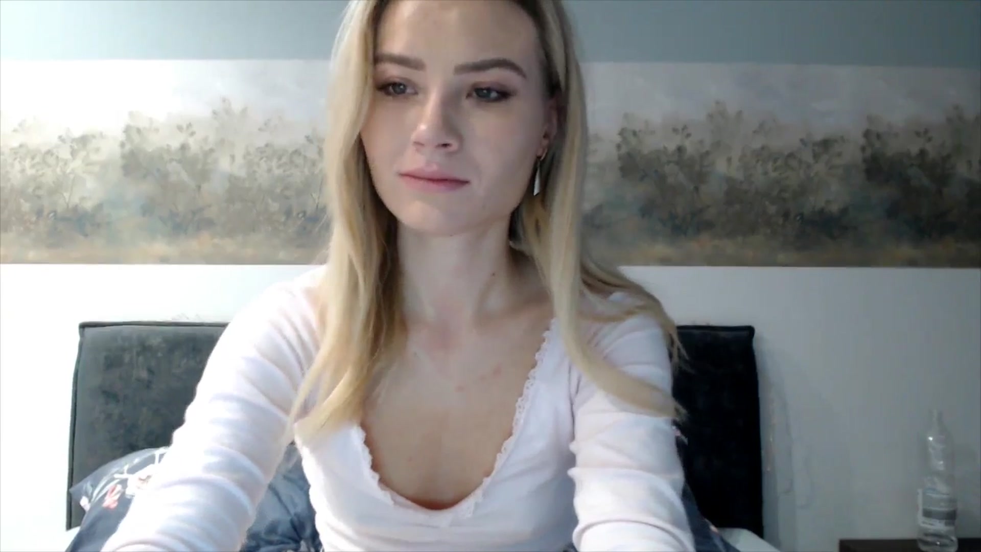 Gallery image thumbnail from fiancee's myfreecams stream on, 12/01/2025, 05:55 image 18 of 20