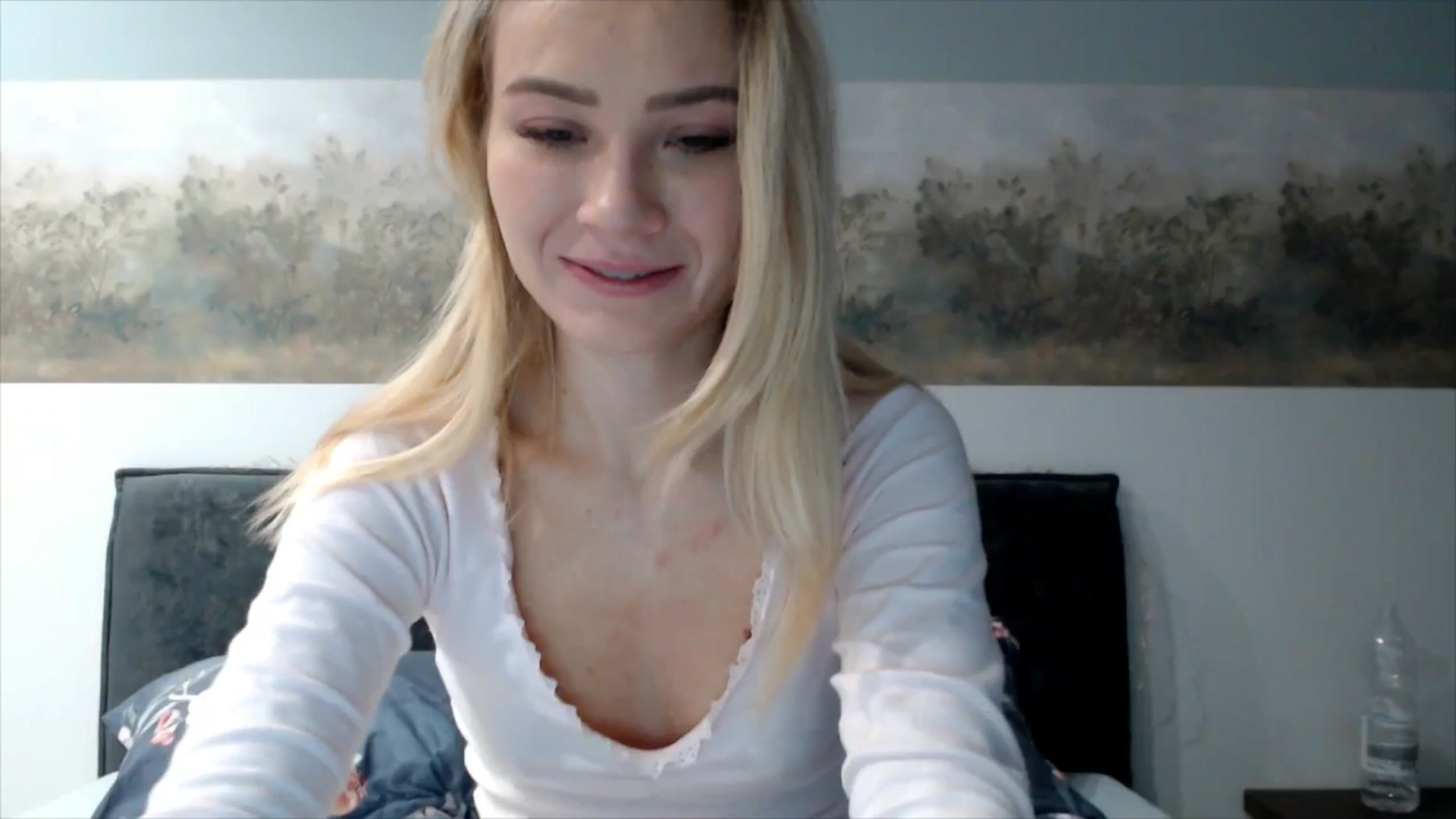 Gallery image thumbnail from fiancee's myfreecams stream on, 12/01/2025, 05:55 image 7 of 20