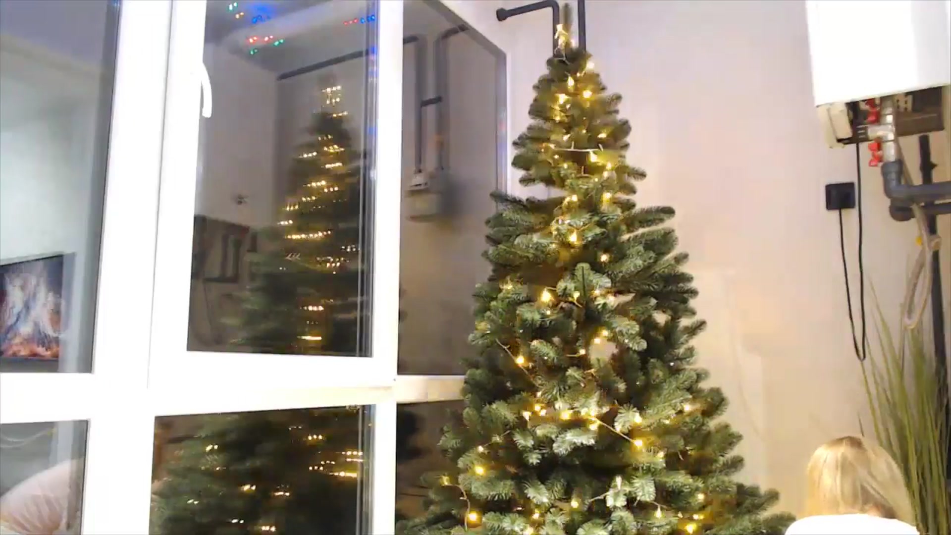Gallery image thumbnail from fiancee's myfreecams stream on, 12/02/2025, 20:27 image 5 of 20