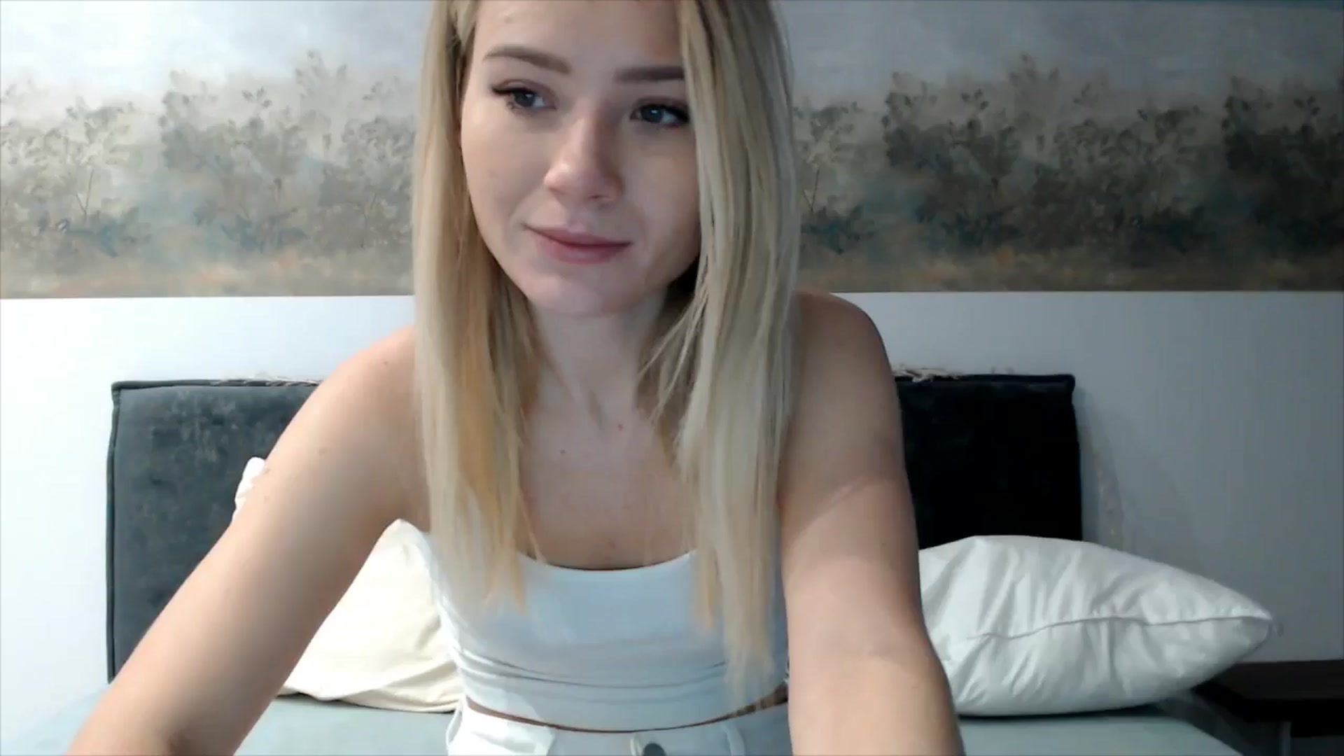 Gallery image thumbnail from fiancee's myfreecams stream on, 12/05/2025, 05:44 image 1 of 20