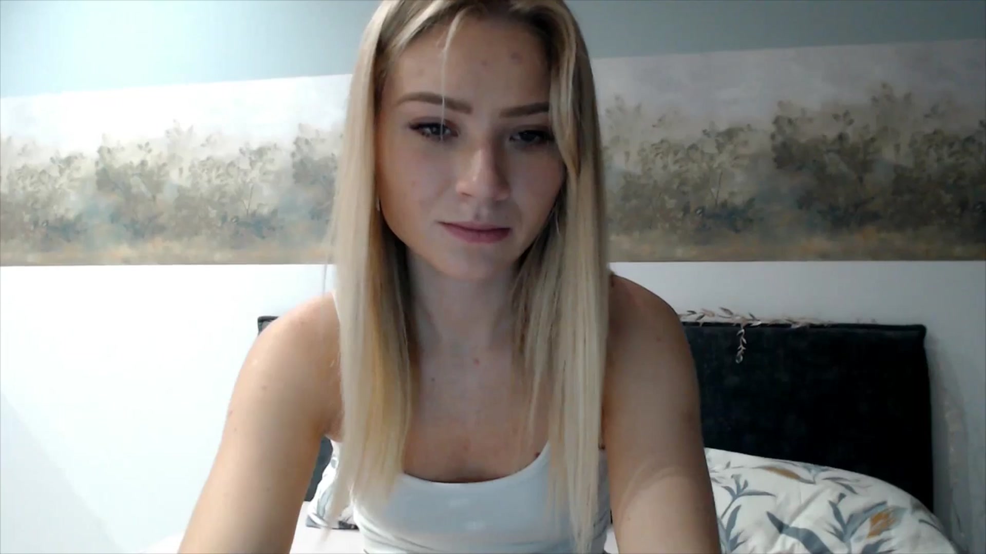 Gallery image thumbnail from fiancee's myfreecams stream on, 12/05/2025, 16:09 image 10 of 20