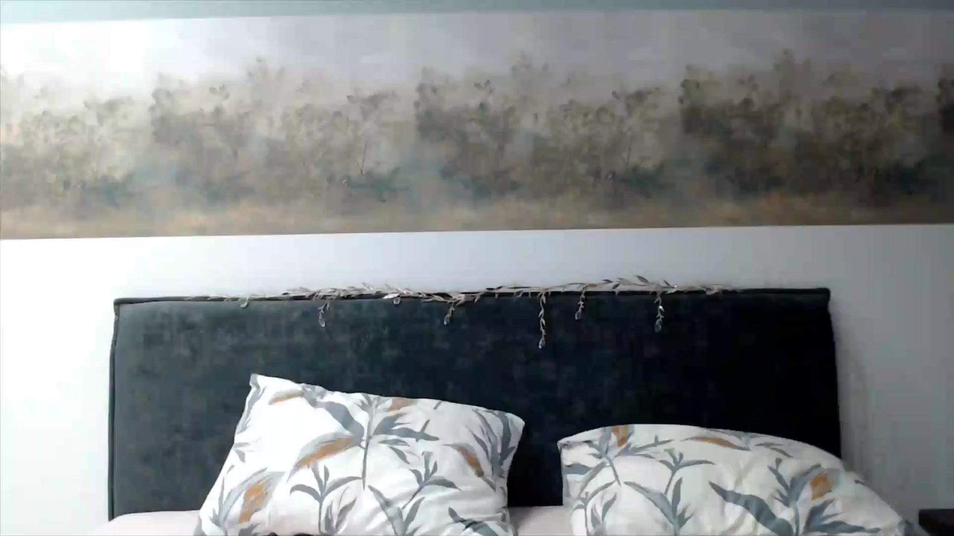 Gallery image thumbnail from fiancee's myfreecams stream on, 12/05/2025, 17:34 image 14 of 20