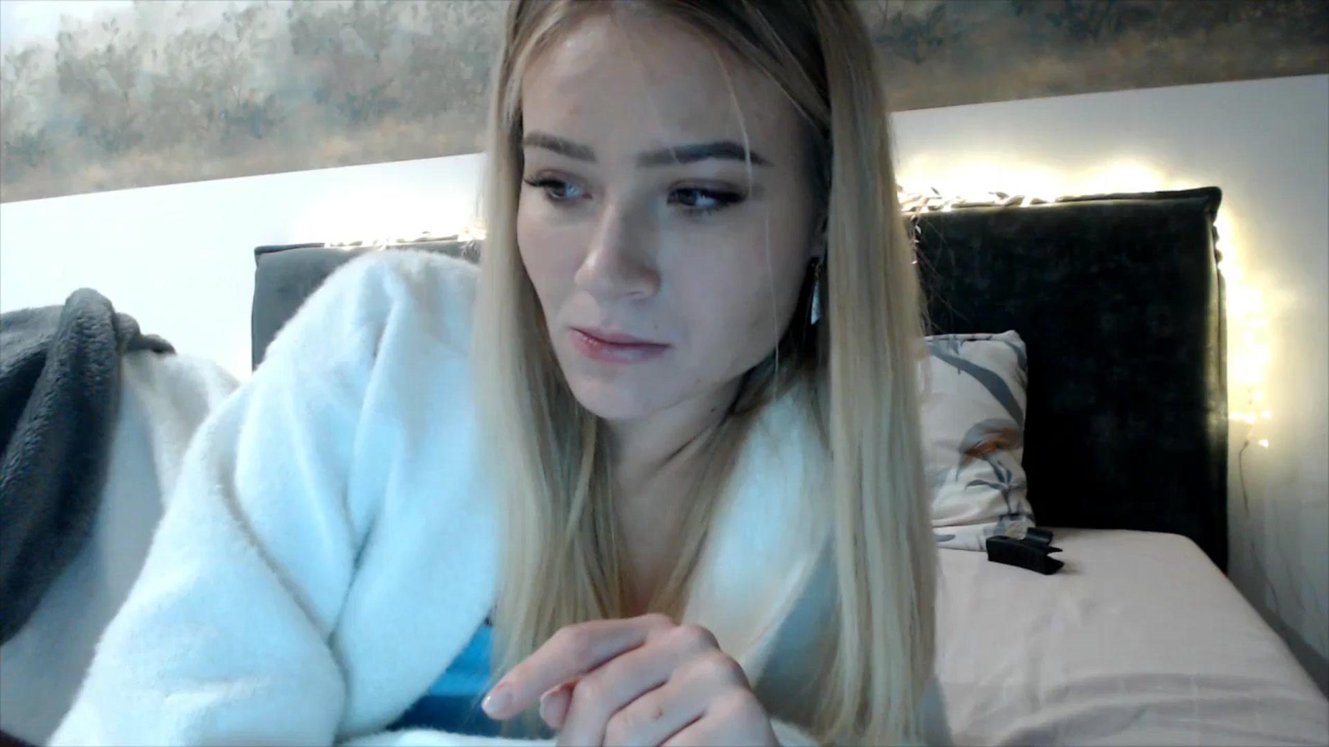 Gallery image thumbnail from fiancee's myfreecams stream on, 12/09/2025, 02:23 image 8 of 20
