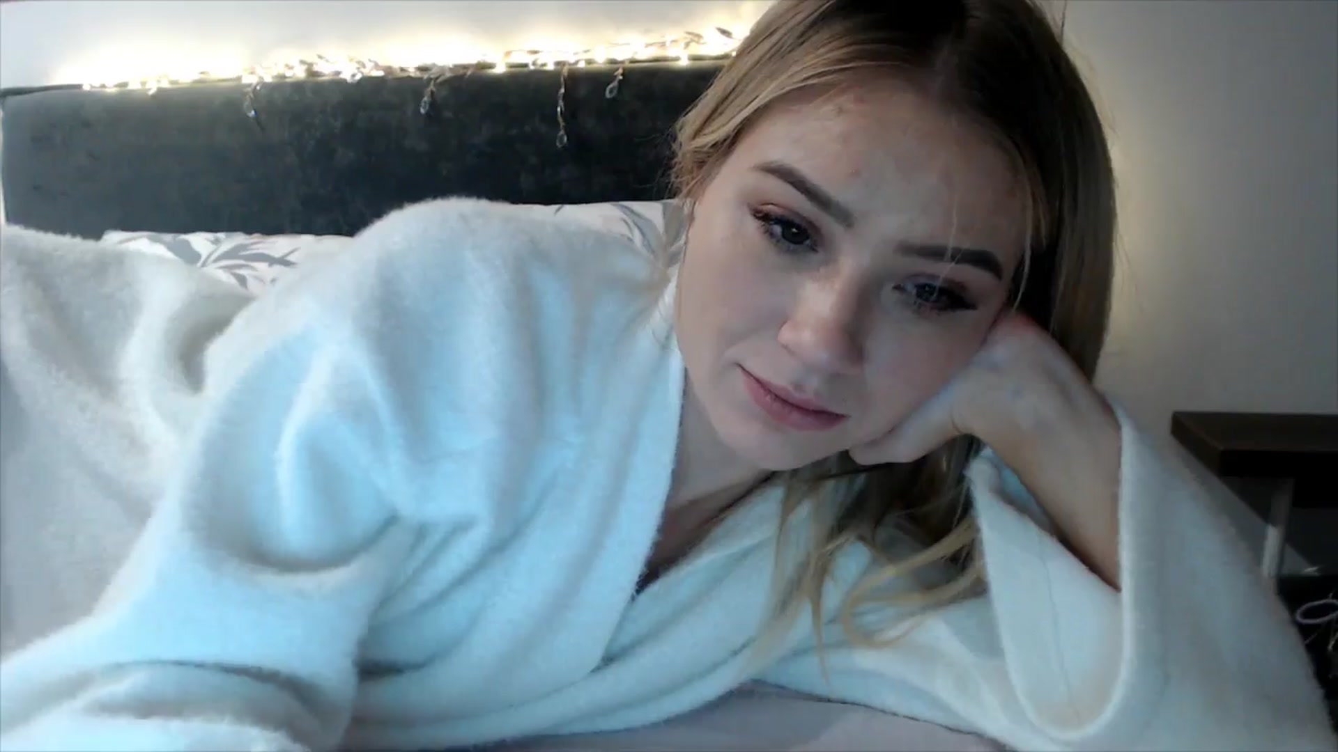 Gallery image thumbnail from fiancee's myfreecams stream on, 12/09/2025, 02:23 image 20 of 20