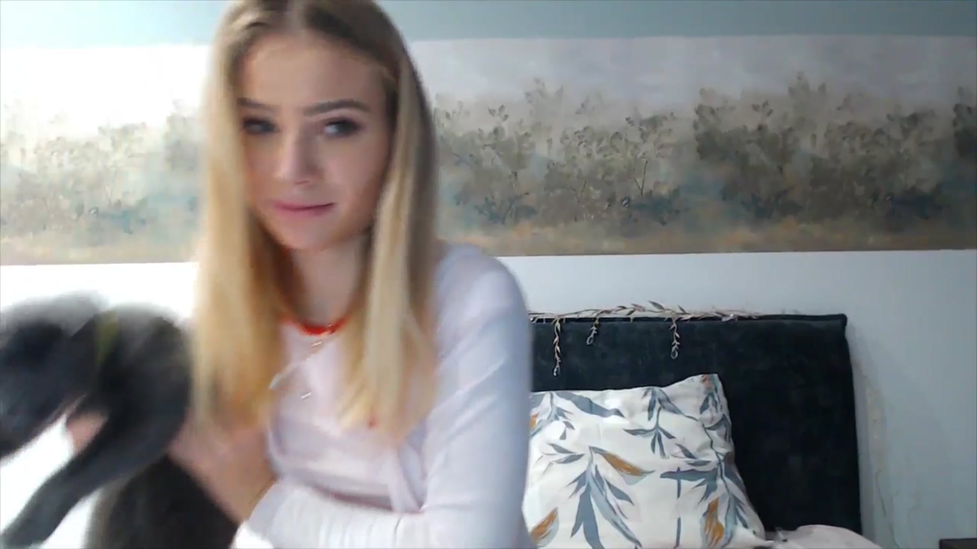 Gallery image thumbnail from fiancee's myfreecams stream on, 12/10/2025, 05:28 image 3 of 20