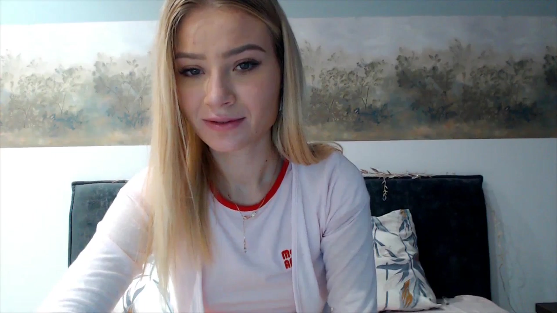 Gallery image thumbnail from fiancee's myfreecams stream on, 12/10/2025, 05:28 image 6 of 20