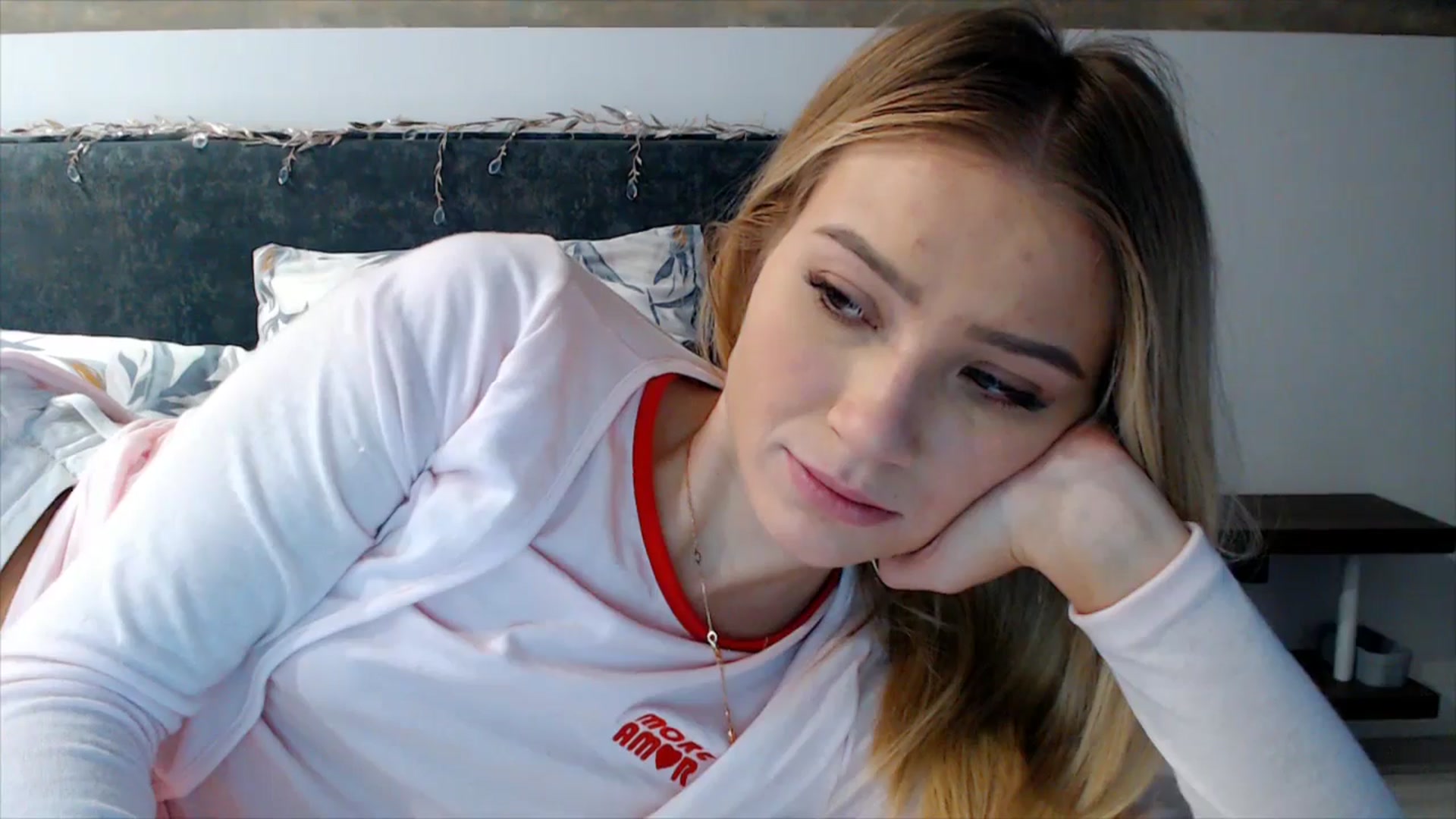 Gallery image thumbnail from fiancee's myfreecams stream on, 12/10/2025, 05:28 image 20 of 20