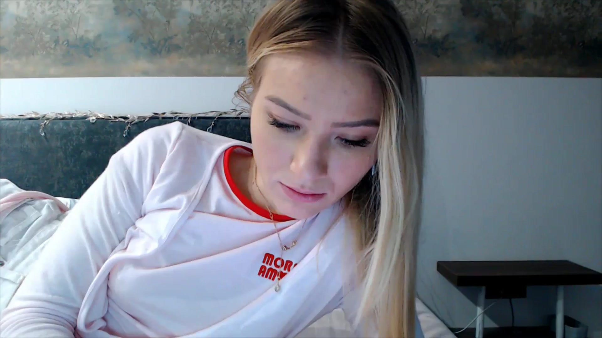 Gallery image thumbnail from fiancee's myfreecams stream on, 12/10/2025, 05:28 image 12 of 20