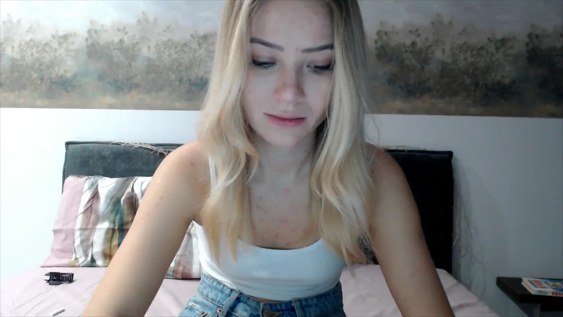 Gallery image thumbnail from fiancee's myfreecams stream on, 12/23/2025, 02:39 image 18 of 20